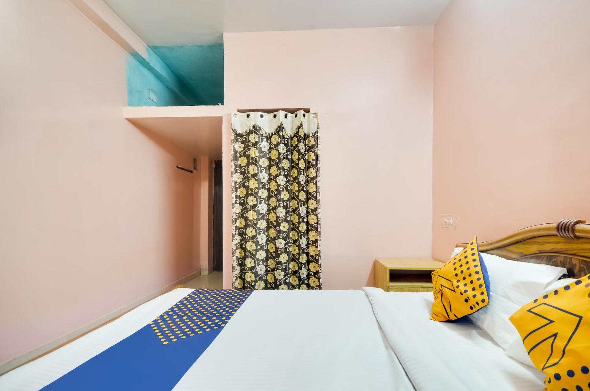 Hotel O Sri Murugan 2*