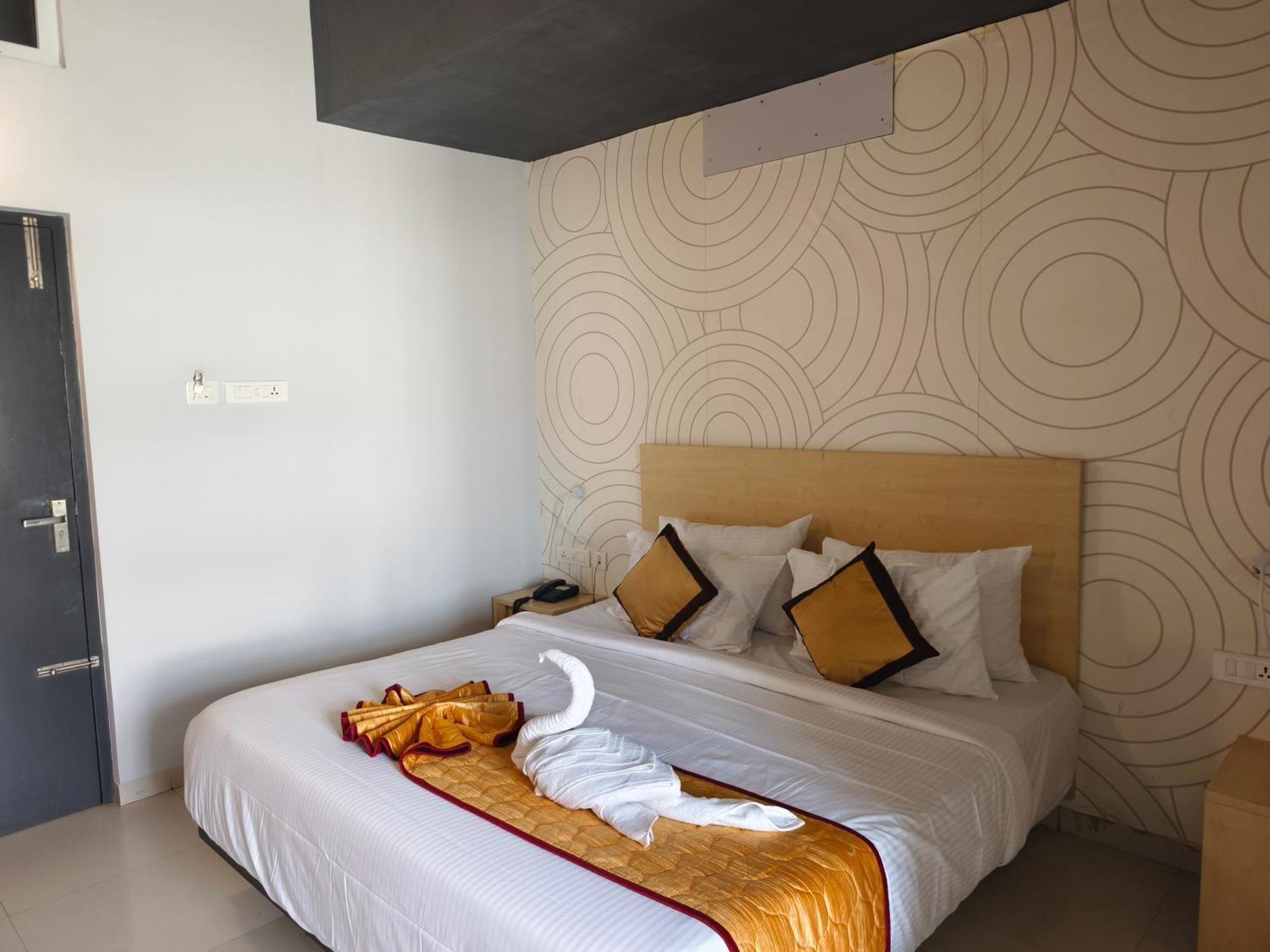 Hotel Skyry Residency Tidel Park 3*