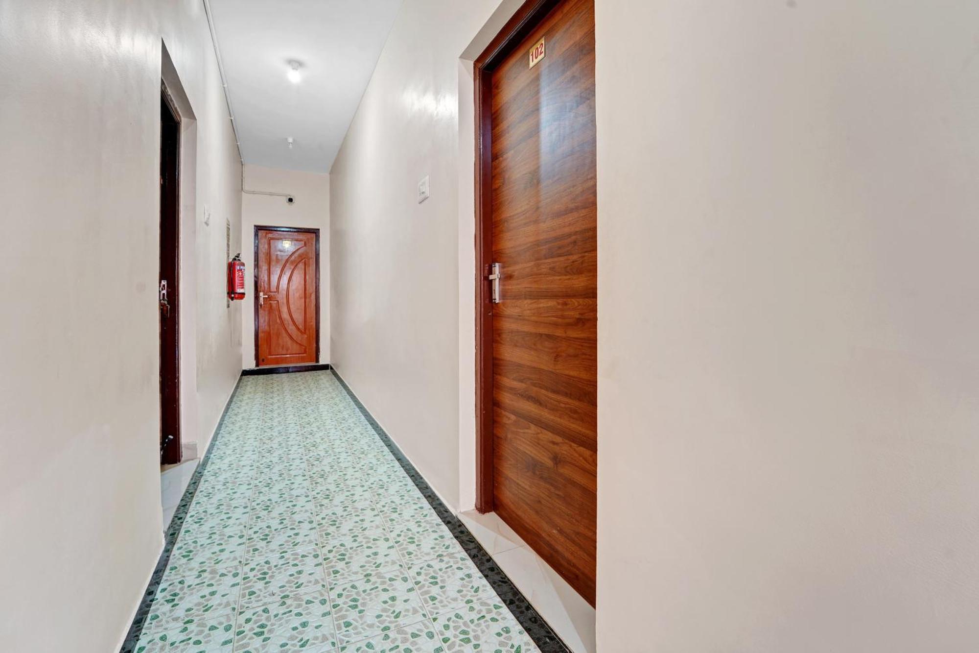 Super Collection O Near Adithya Institute Formerly Everest Grand * Coimbatore