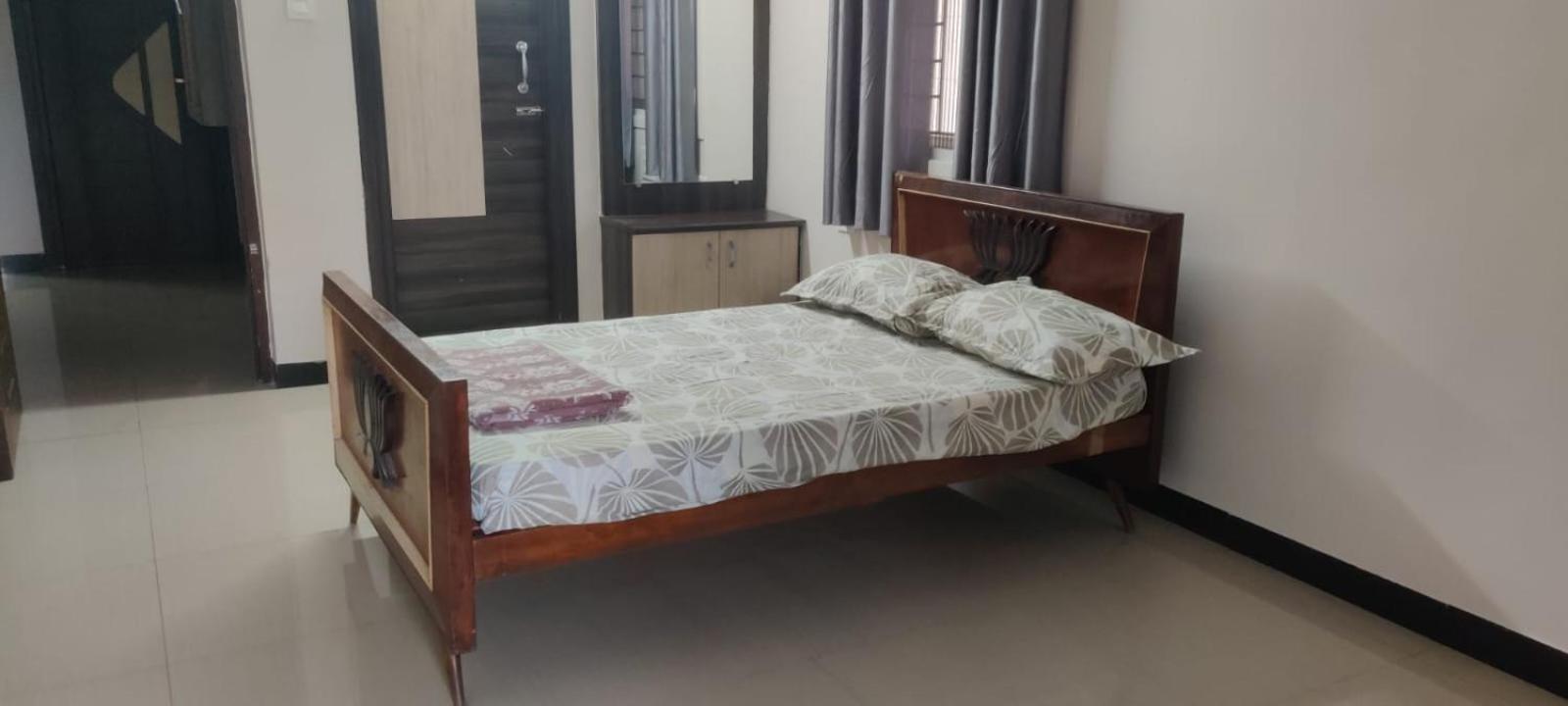 Regi's Adobe - Entire Flat - Near By Marudhamalai & Isha * Coimbatore