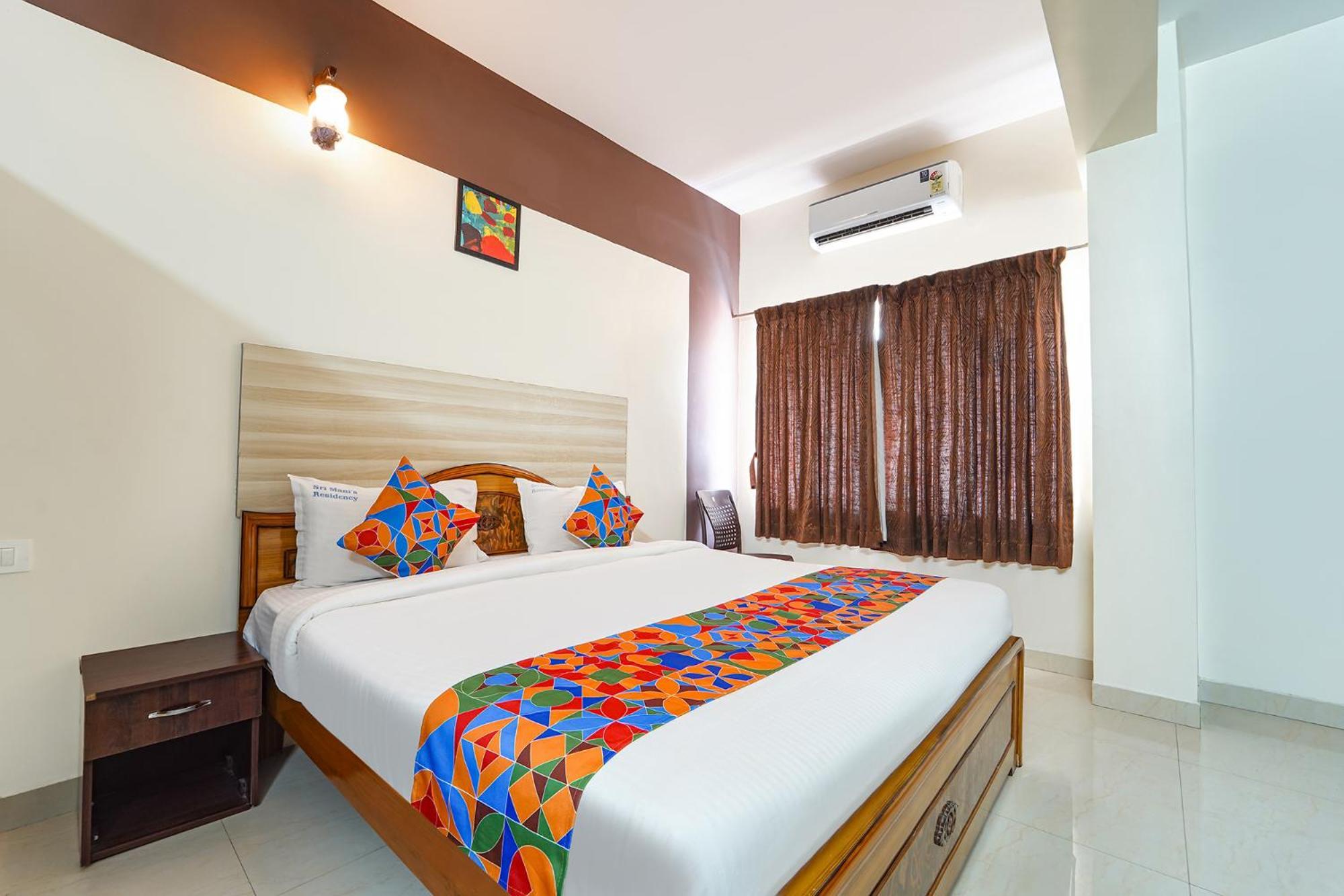Fabhotel Mani's Residency 3*