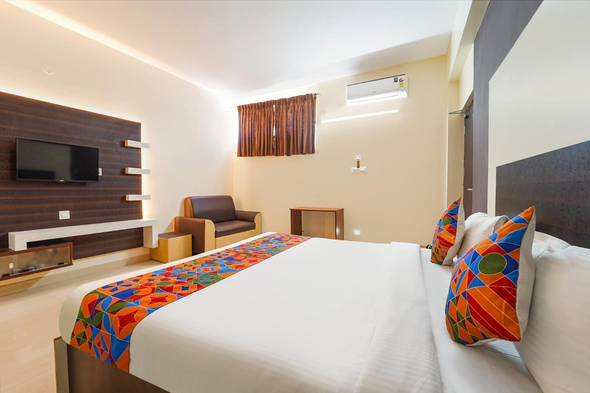 Fabhotel Mani's Residency
