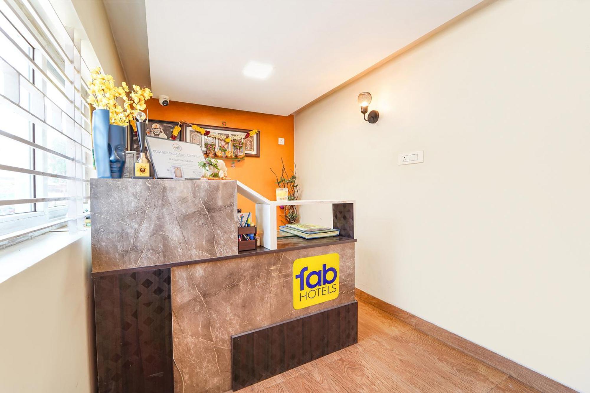 Fabhotel Mani's Residency Hotel