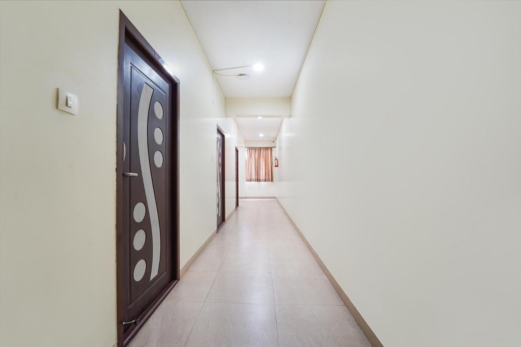 Hotel Fabhotel Mani's Residency Coimbatore