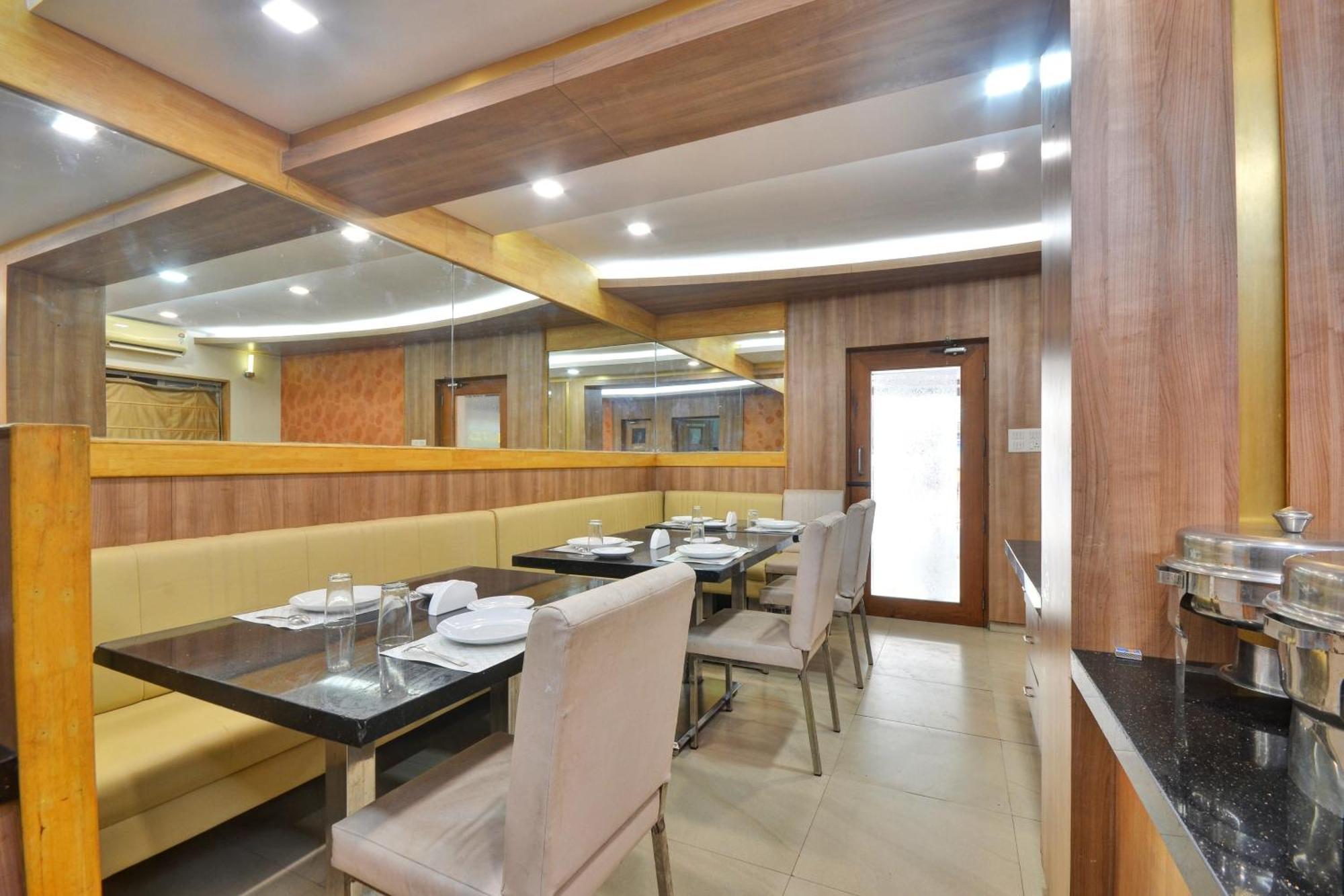 Hotel Townhouse Coastal Grand And 4*