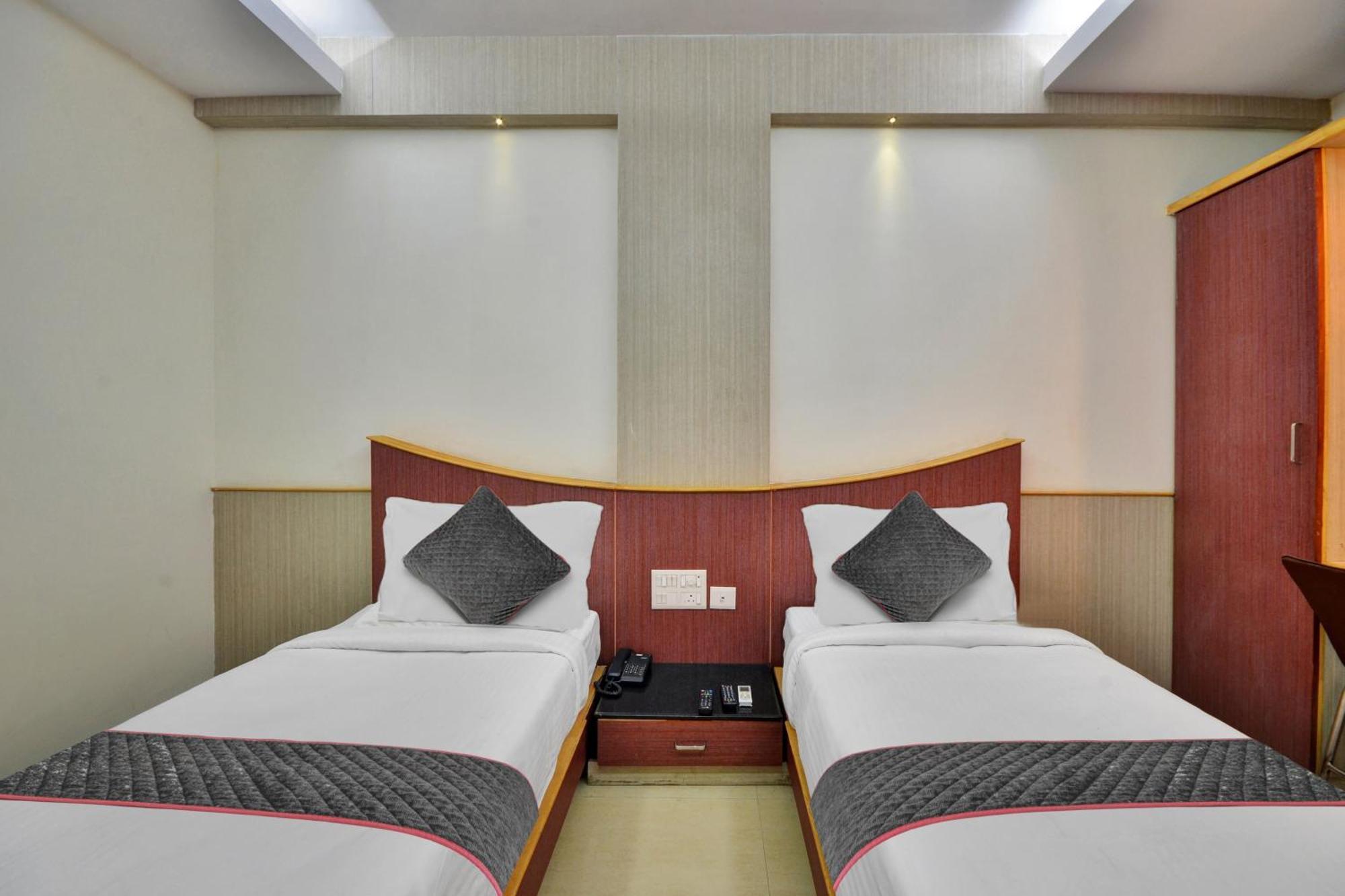 Townhouse Coastal Grand And Hotel 4*