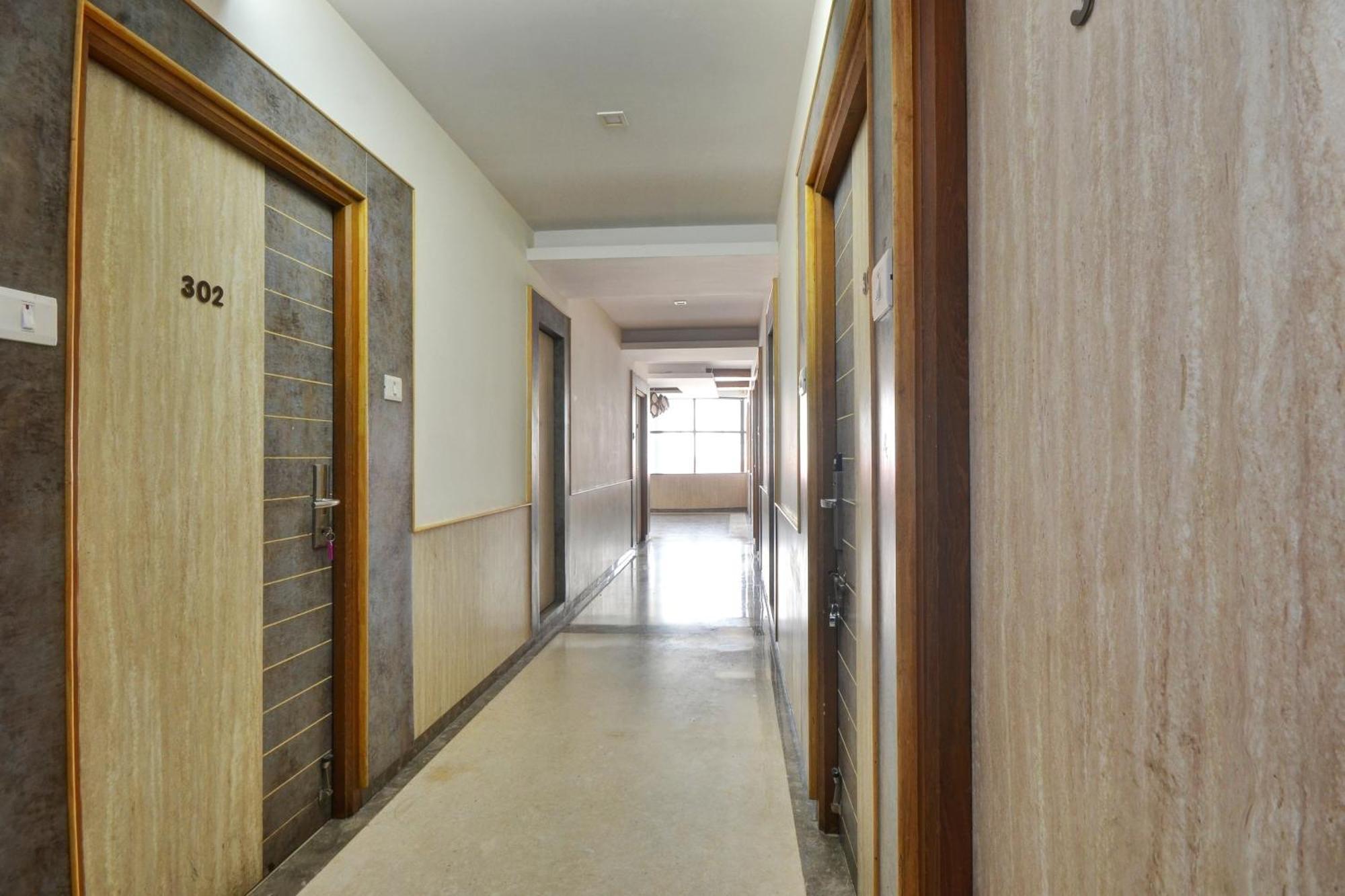 Hotel Townhouse Coastal Grand And 4*