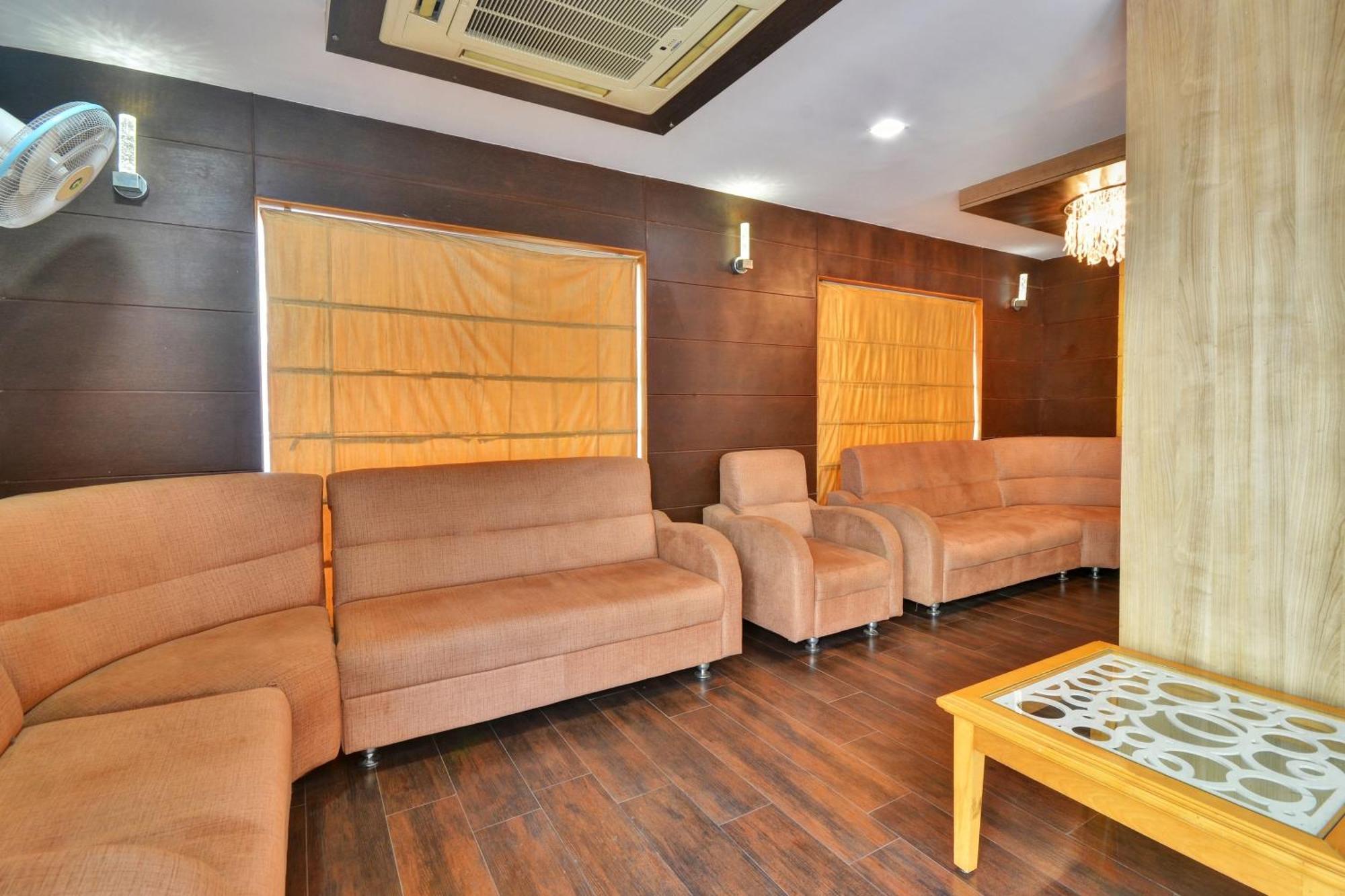 Townhouse Coastal Grand And Hotel 4*