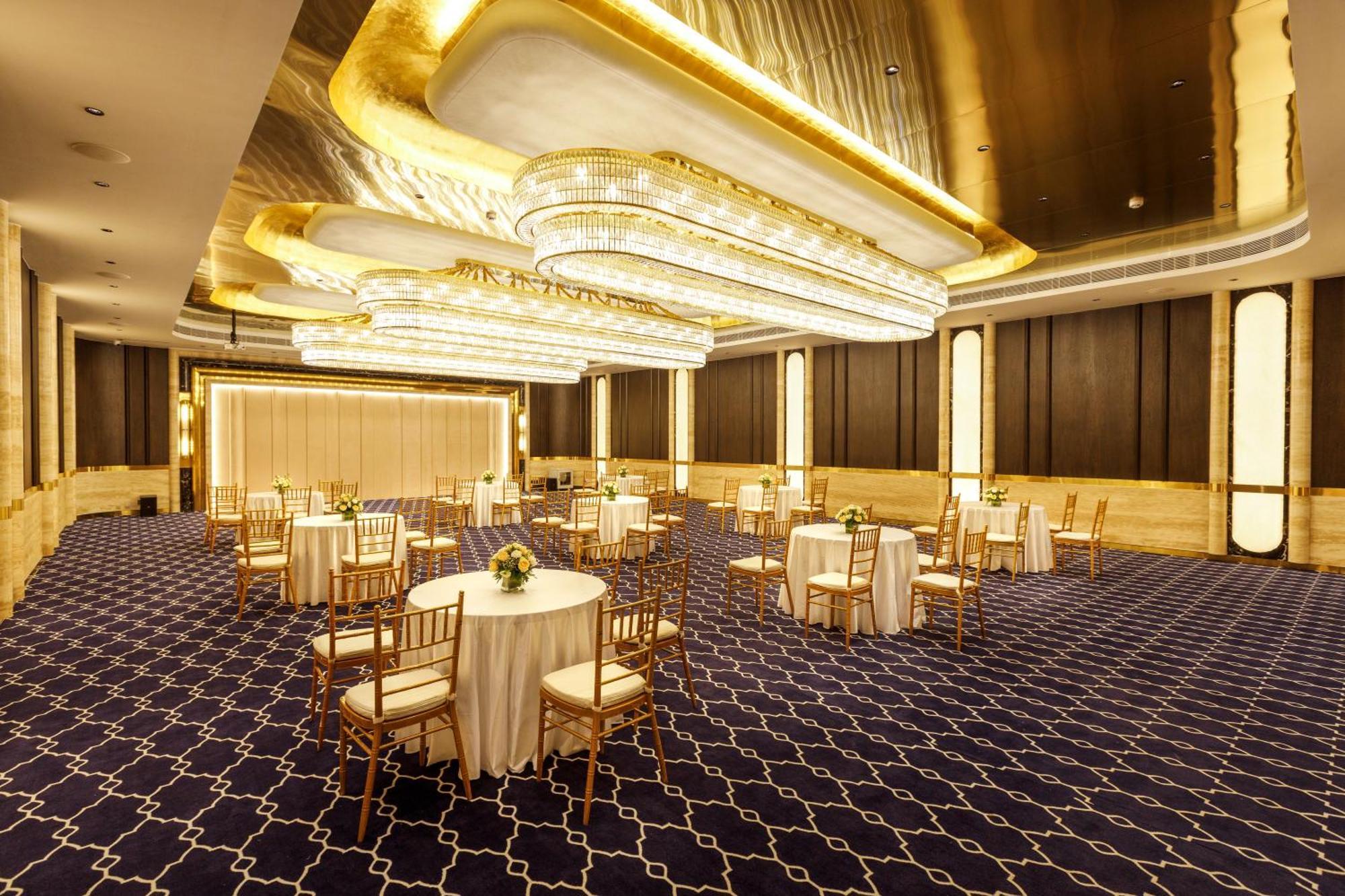 Jenneys Residency Hotel 4*