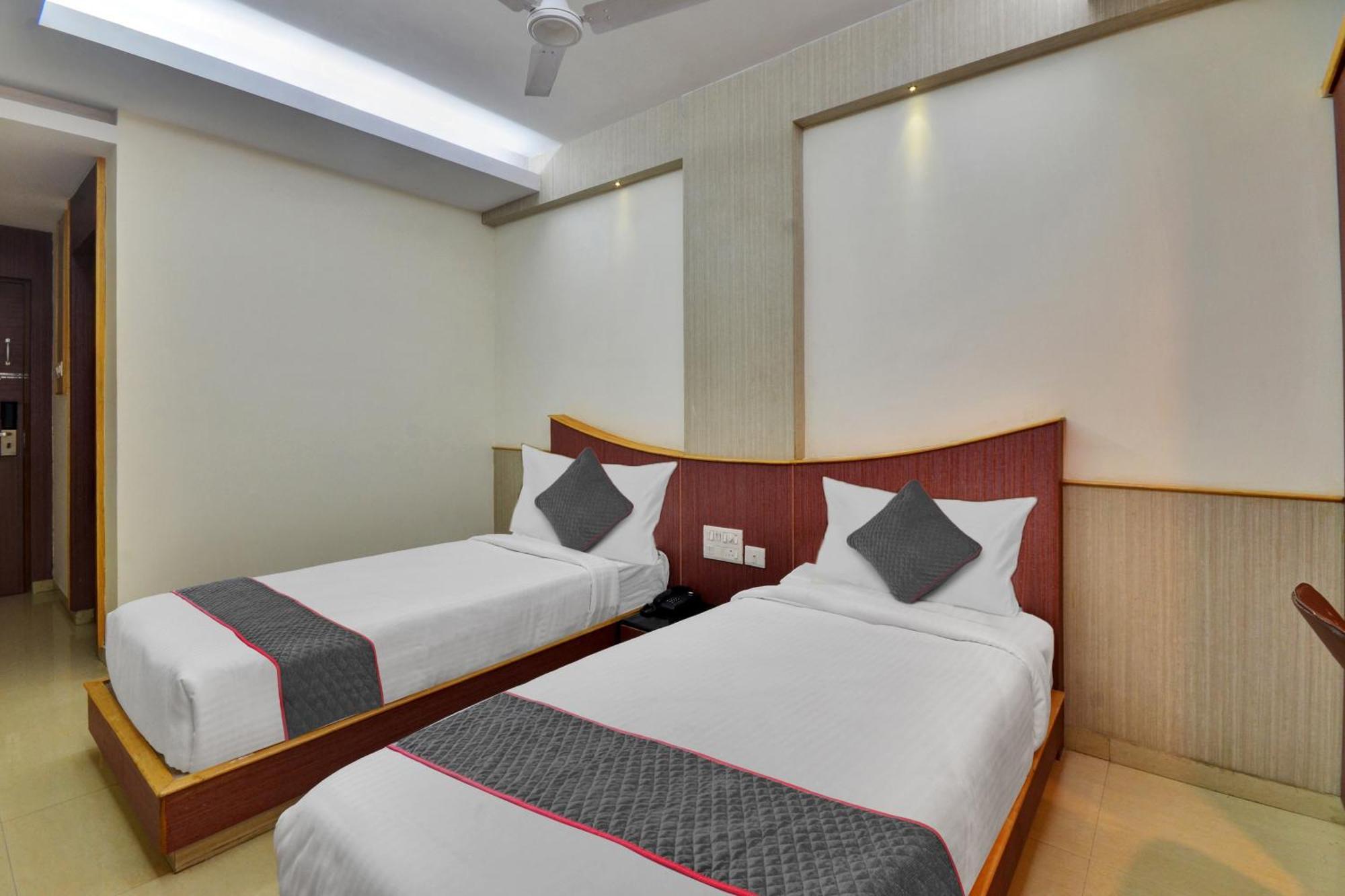 Hotel Townhouse Coastal Grand And
