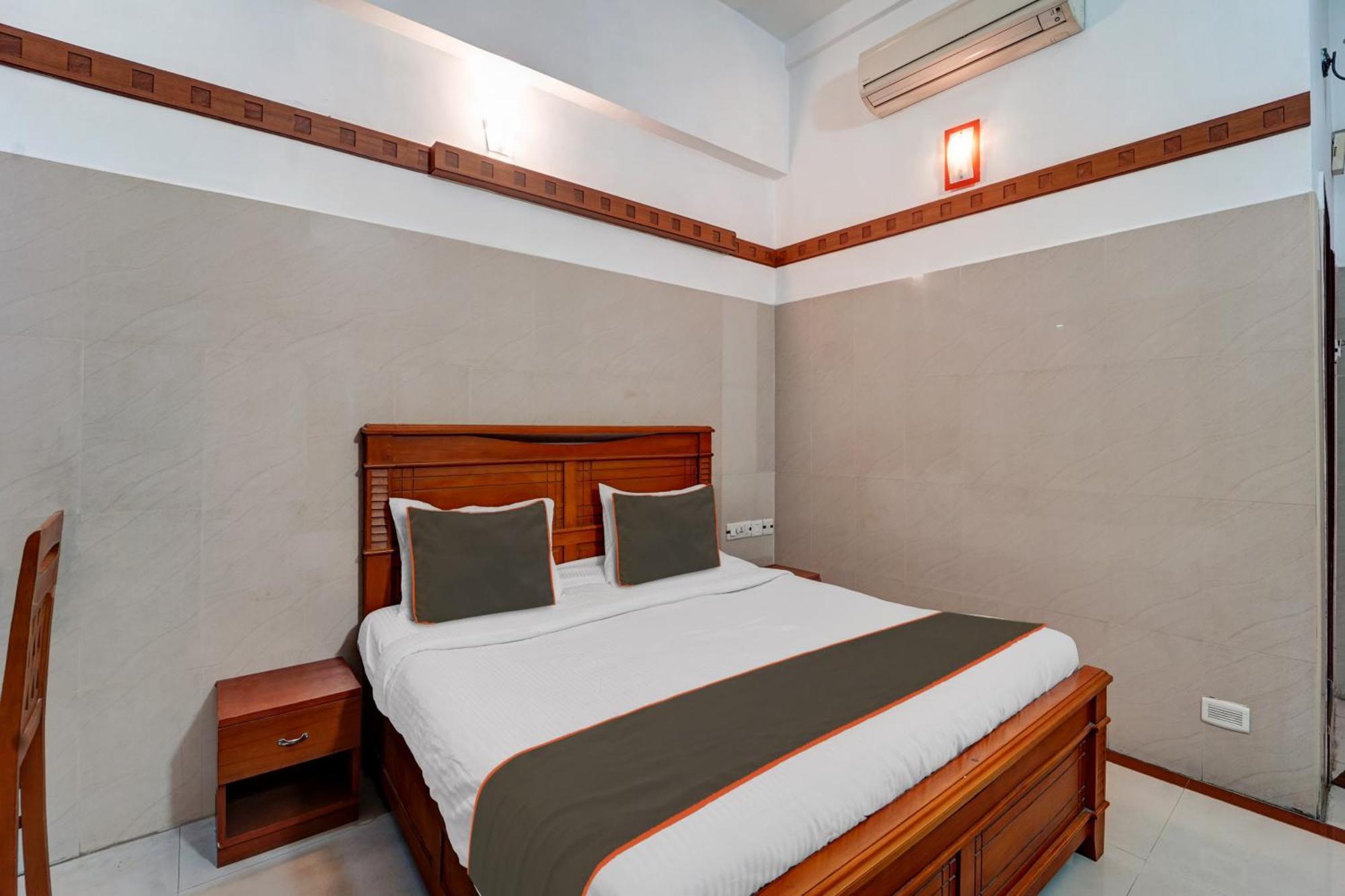 Hotel Collection O Skry Gandhipuram Coimbatore