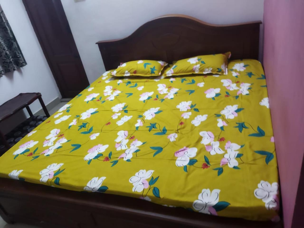 Hospedagem domiciliar Kings Town - Cyra Bliss County *