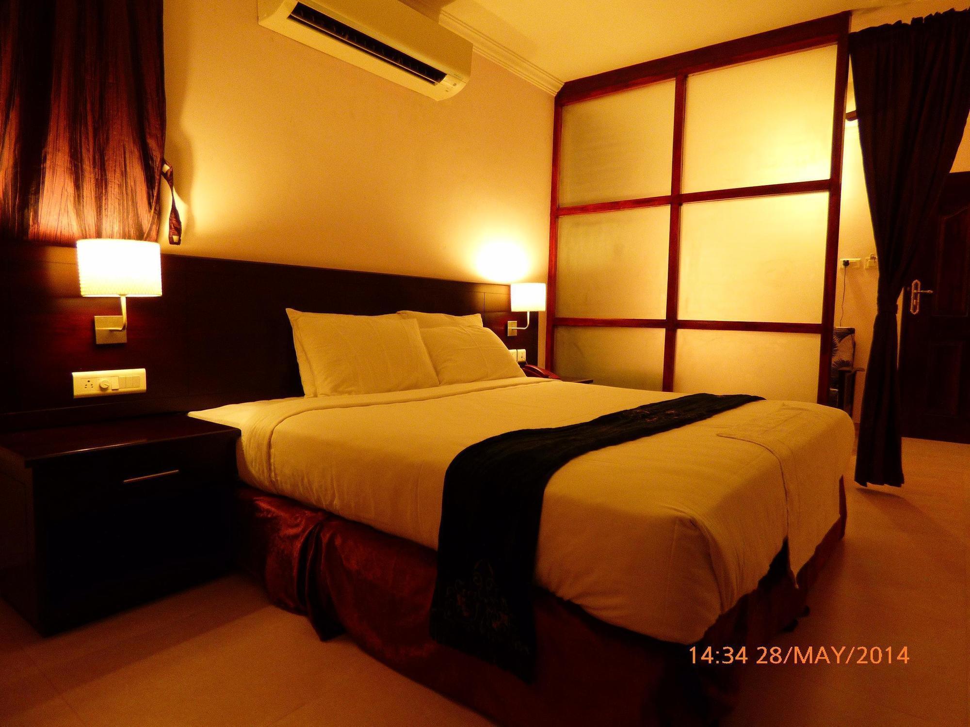 Hotel Park Royal 2*