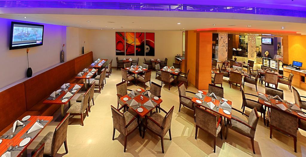 Hotel Gokulam Park