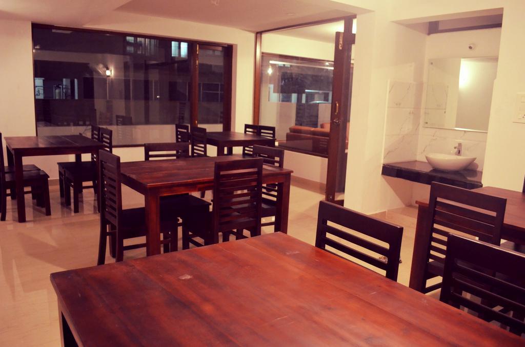 Blackroots Serviced Apartamento