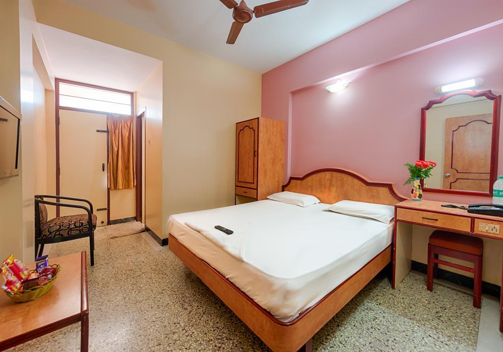 Hotel Vijai Paradise
