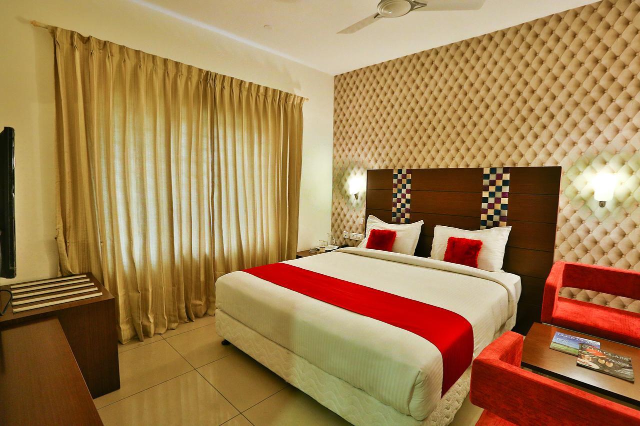 Hotel Vels Grand Coimbatore