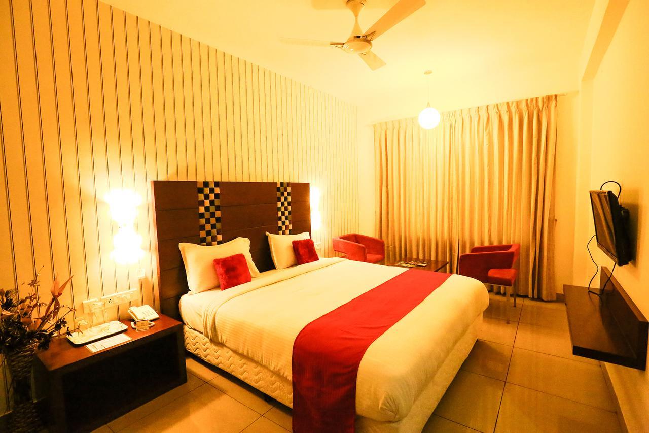 Vels Grand Hotel