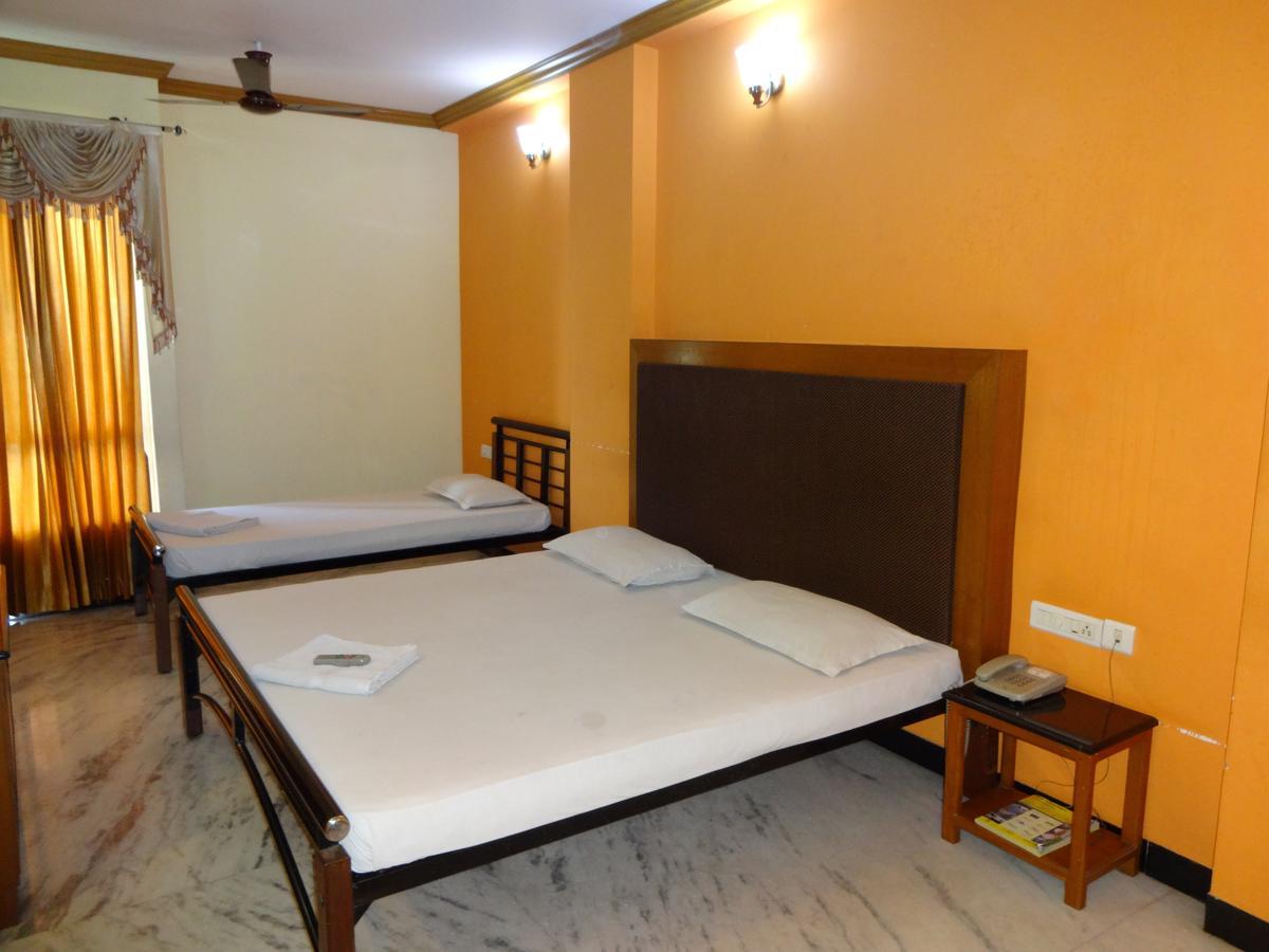 Grand Palace Alojamento Coimbatore