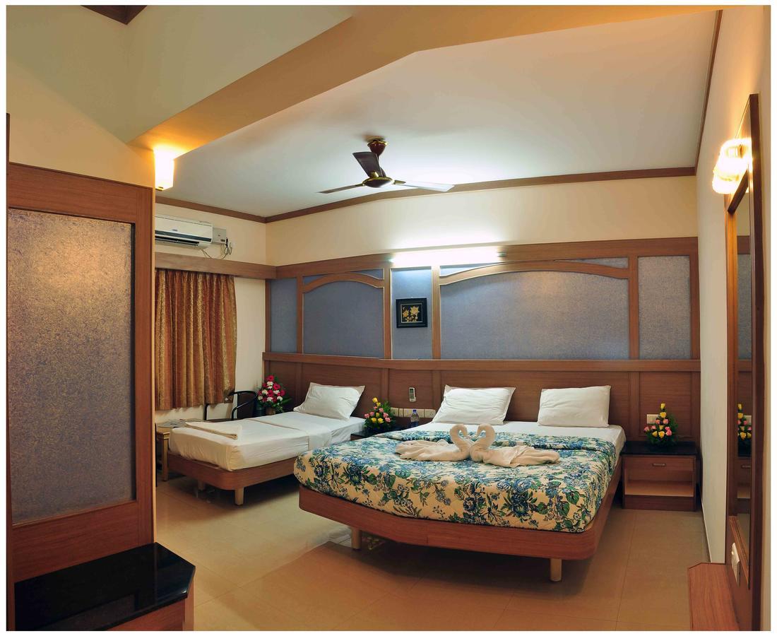 Sk Residency Hotel *
