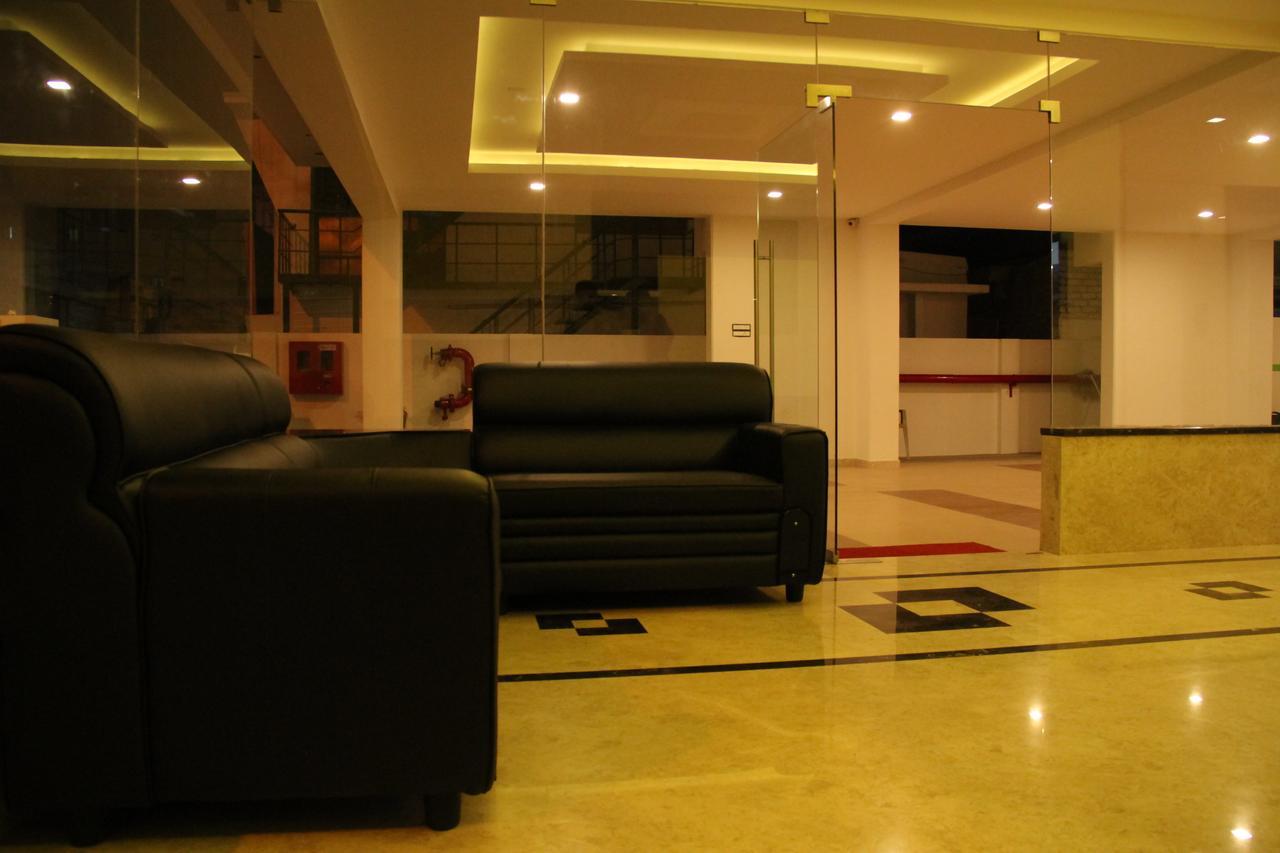 Grand Tree Hotel 3*