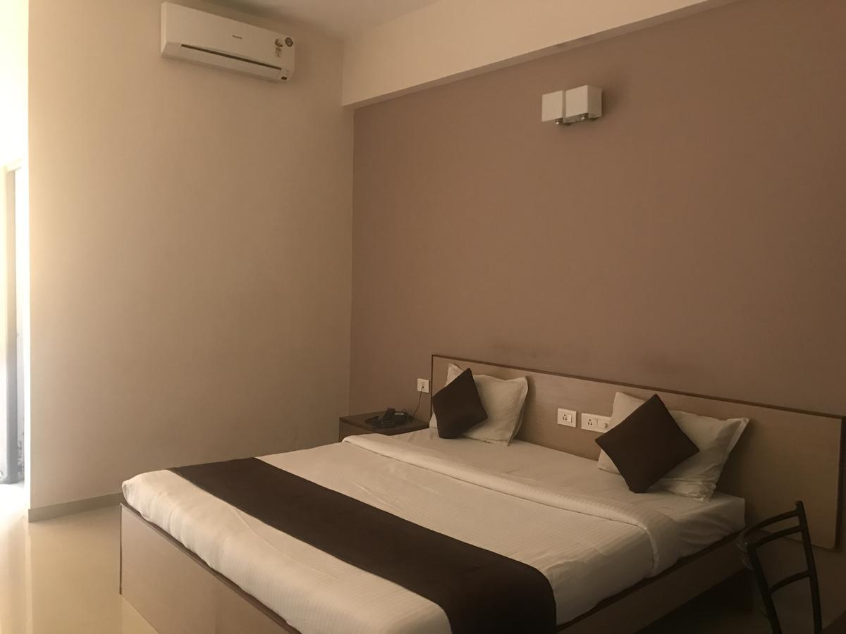 Hotel Oyo Flagship 4594 Krish