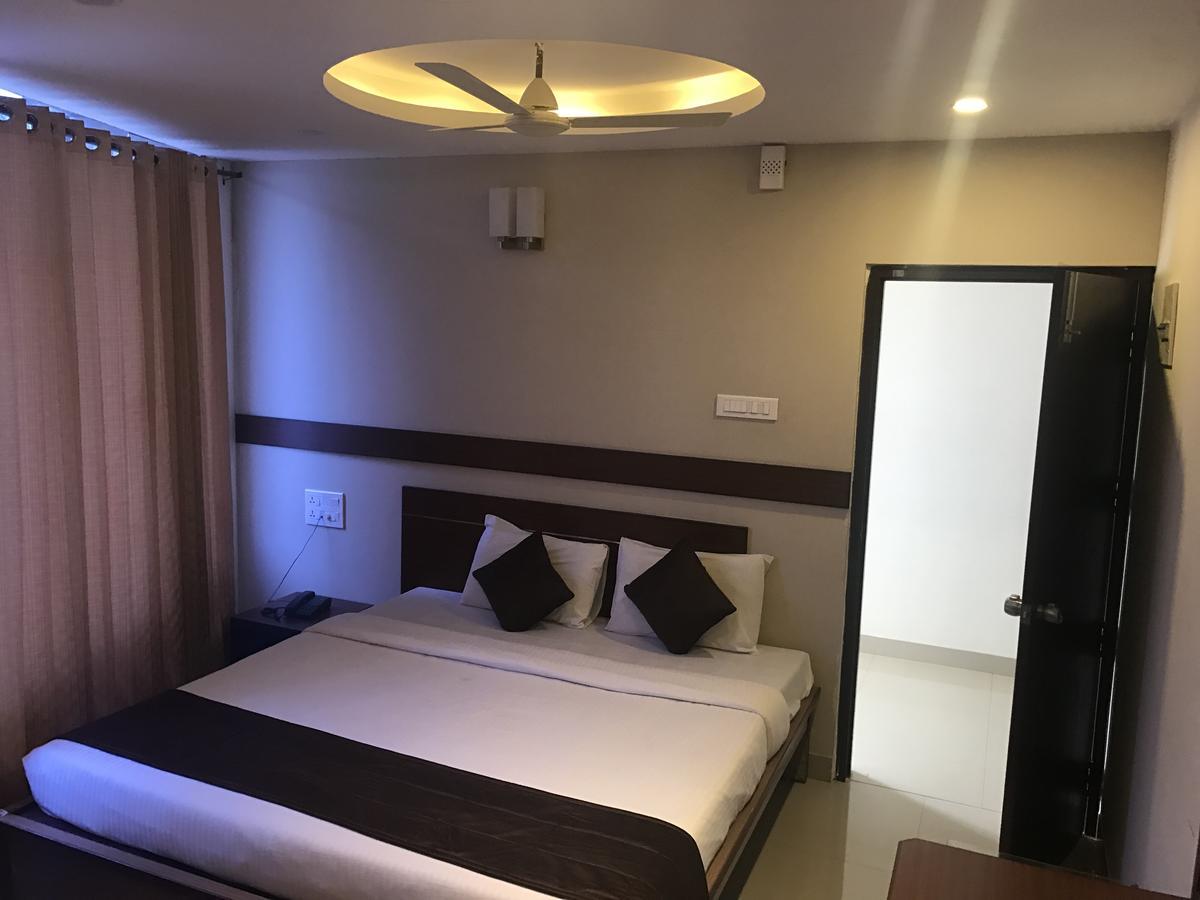 Hotel Oyo Flagship 4594 Krish Coimbatore