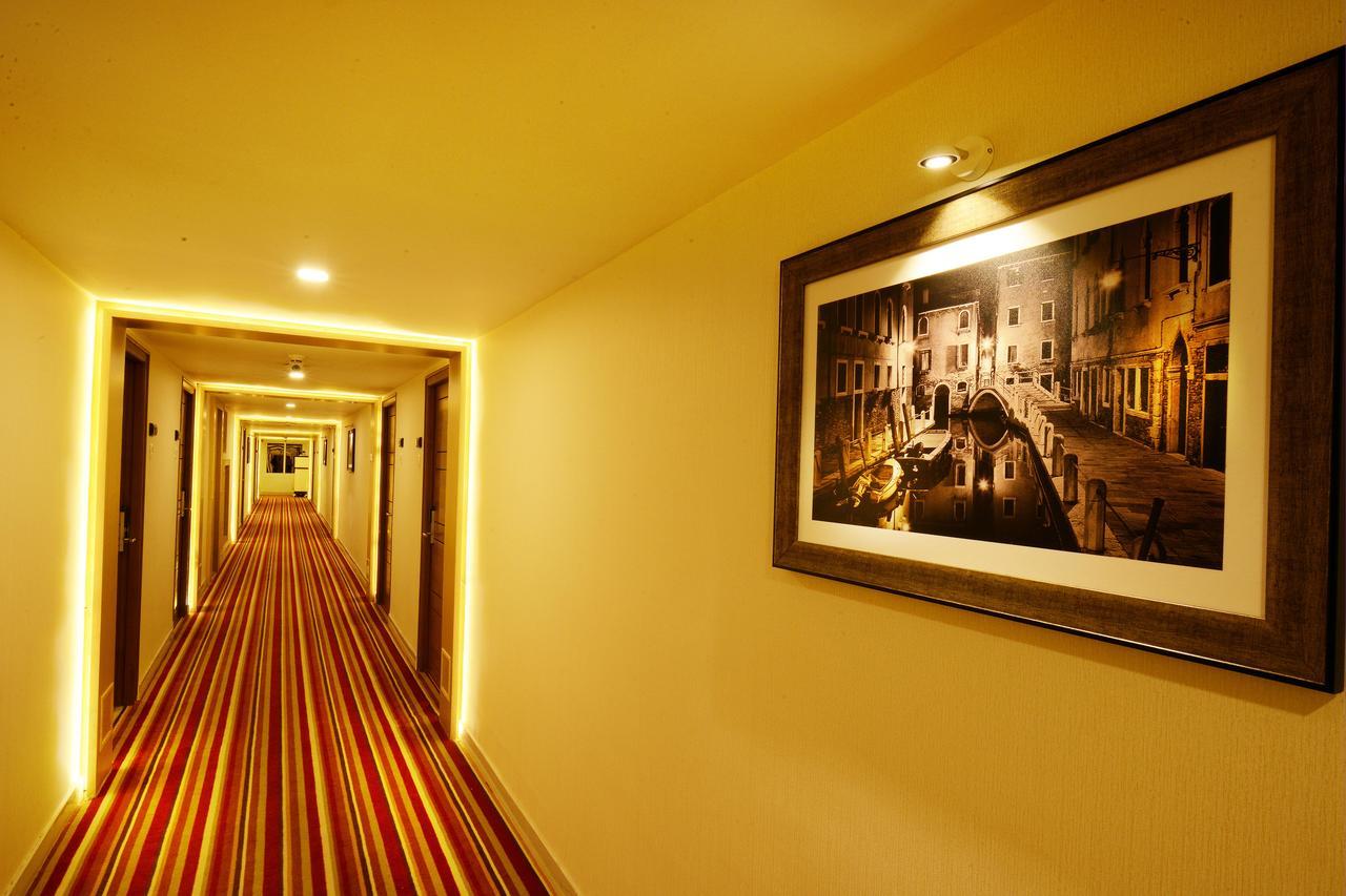 Hotel Mahi's Gateway 3*
