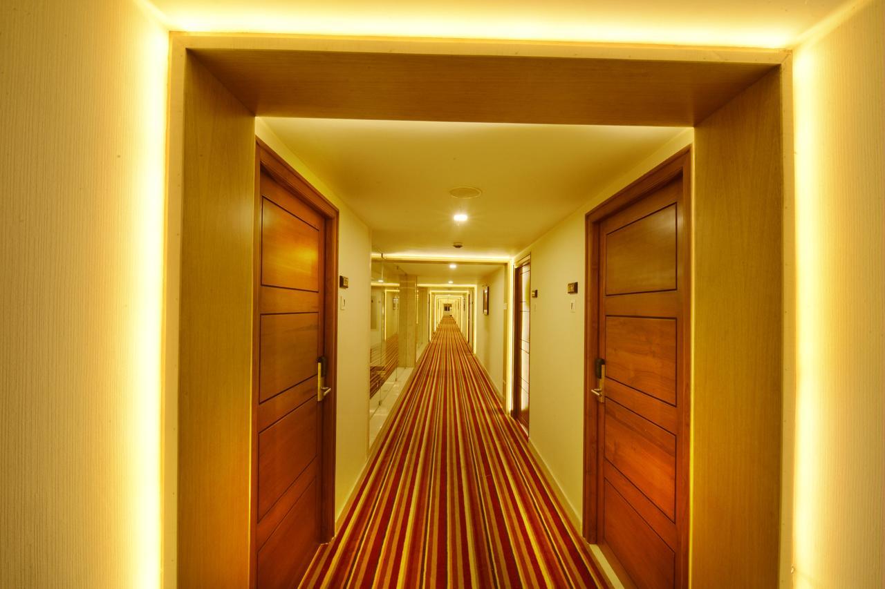 Mahi's Gateway Hotel 3*