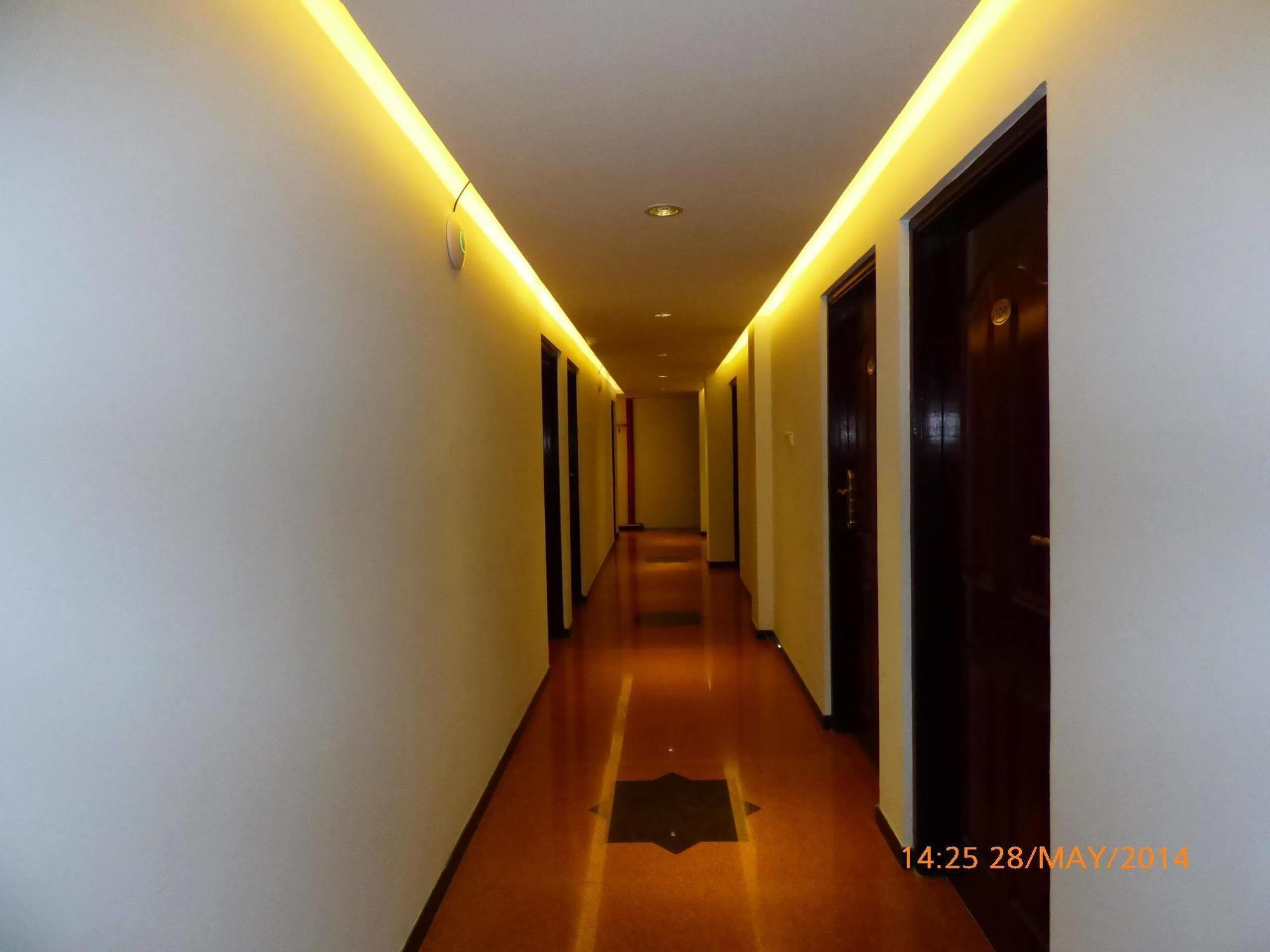 Park Royal 2*