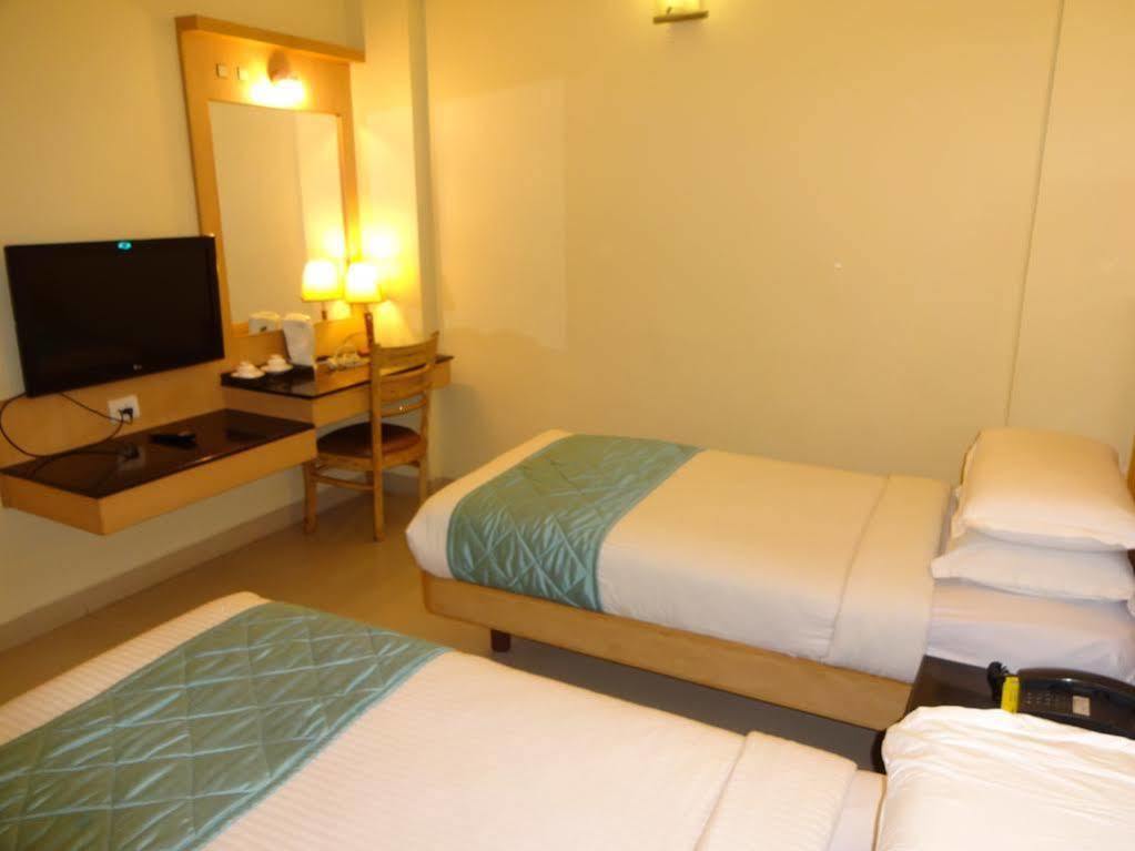 Super Capital O Grand Plaza 3*