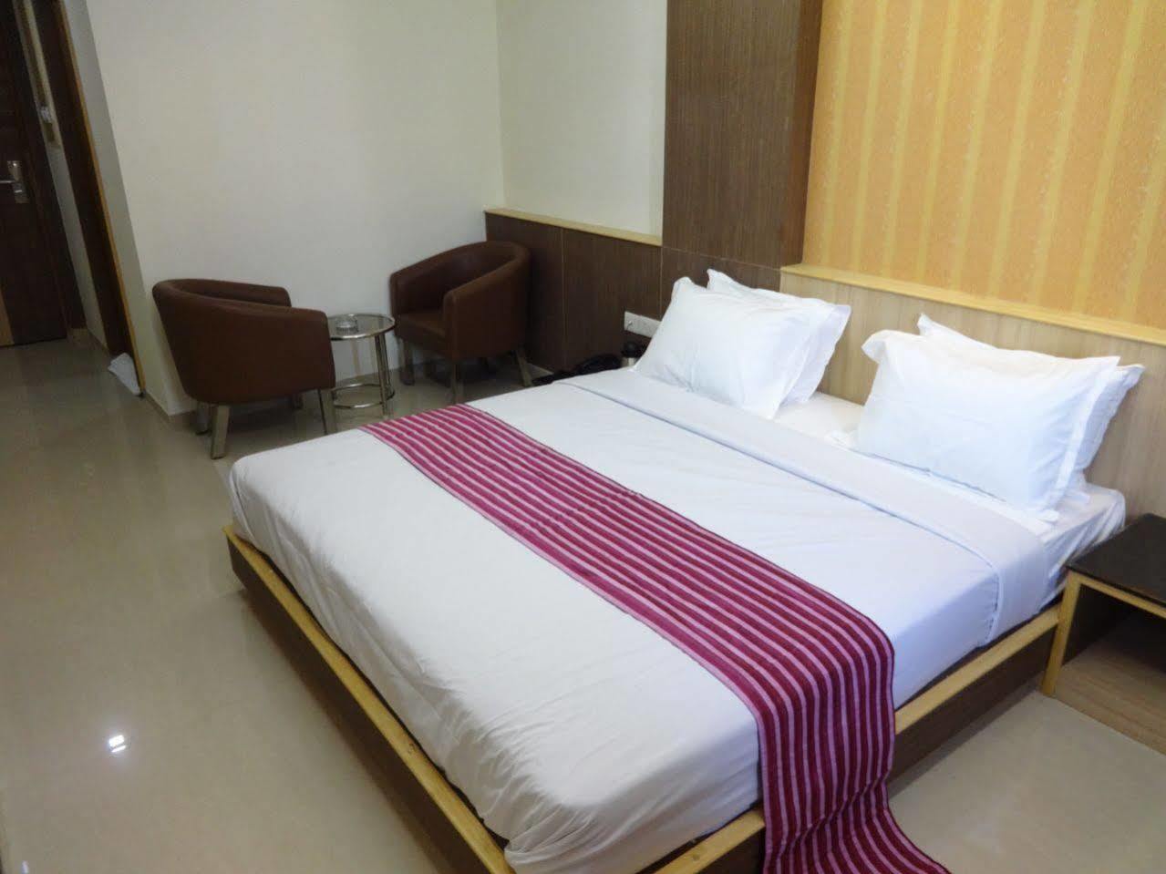 Hotel Townhouse Coastal Grand And 4*