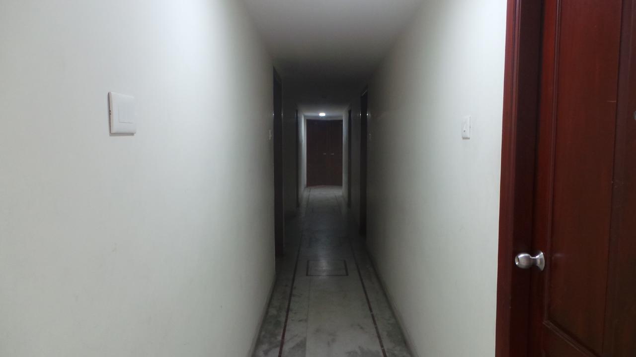 Kooloth Lake View Residency Hotel *