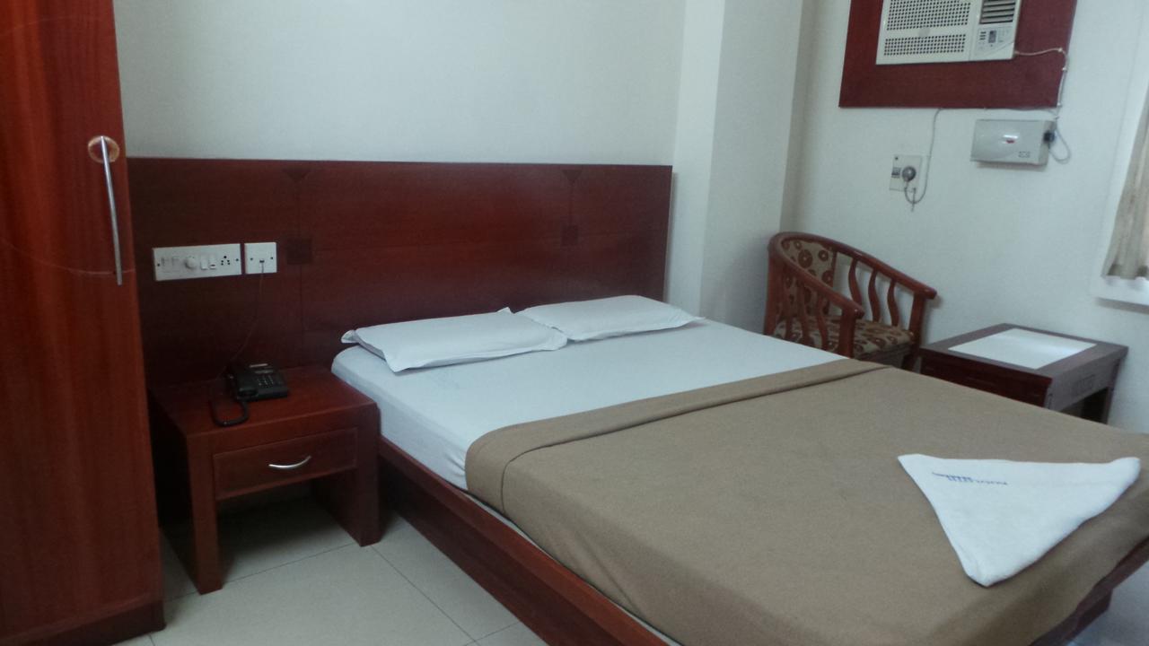 Kooloth Lake View Residency * Coimbatore