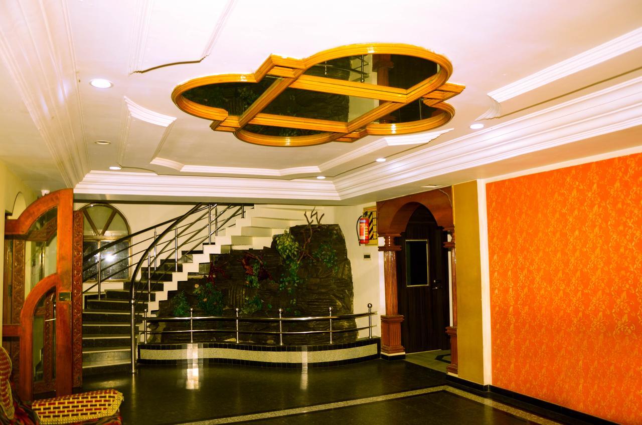 Gowtham Hotel 2*