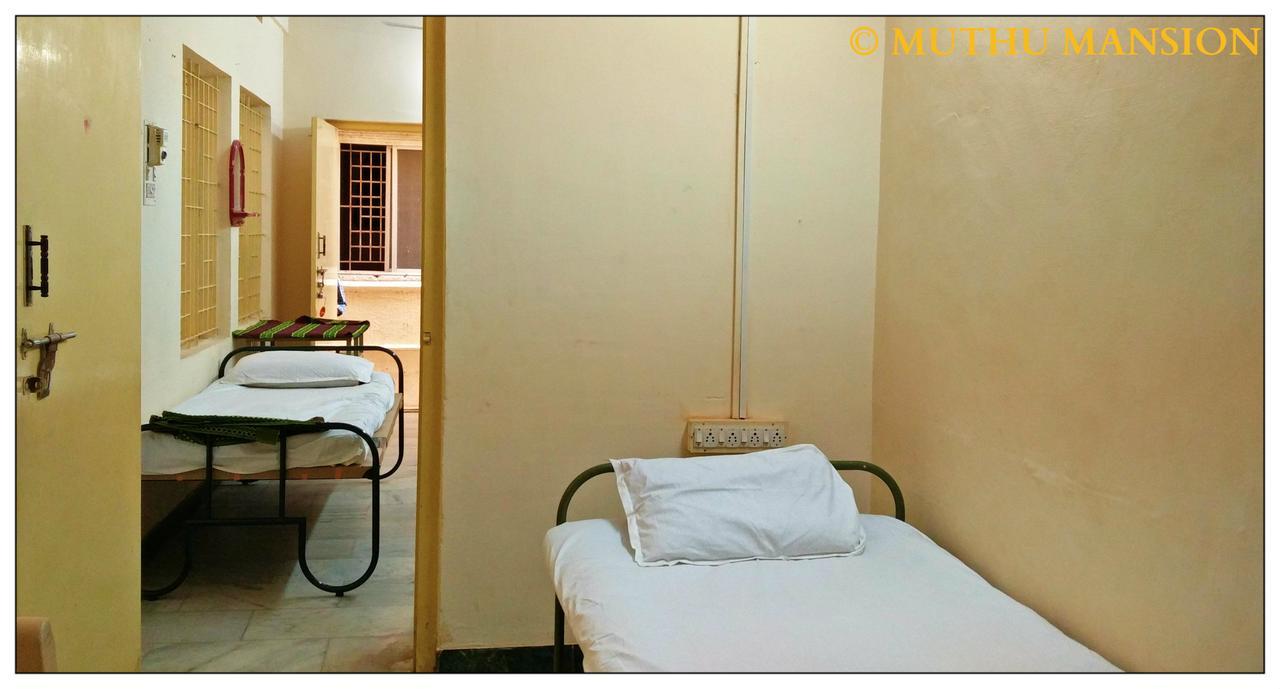 Capsule hotel Muthu Mansion *