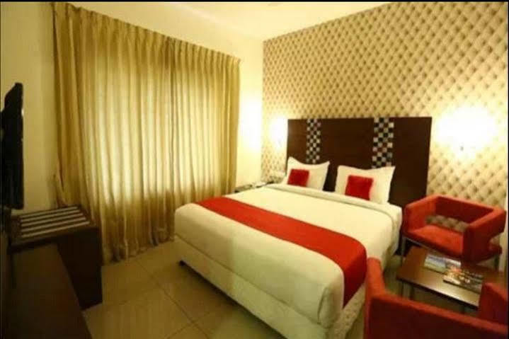 Vels Grand 3* Coimbatore