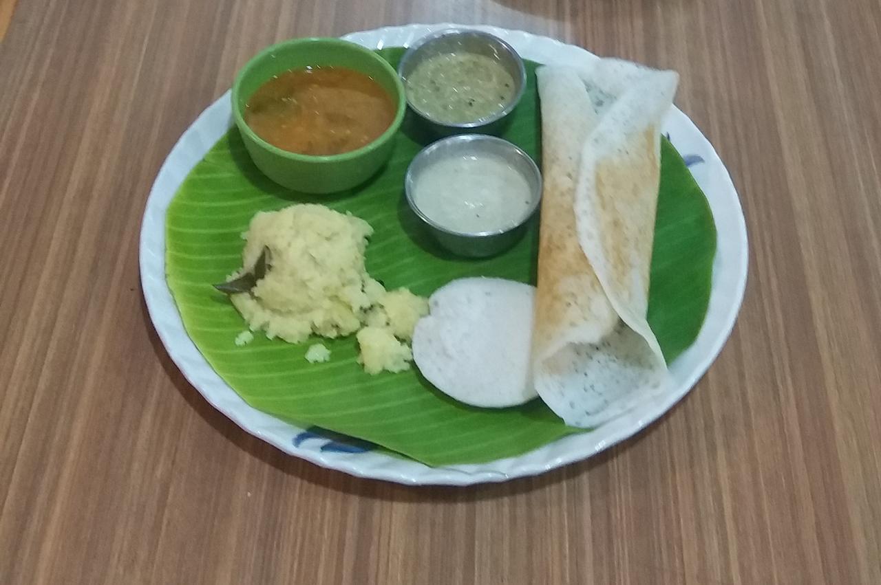 Hotel Sri Guru By Omatra 3*