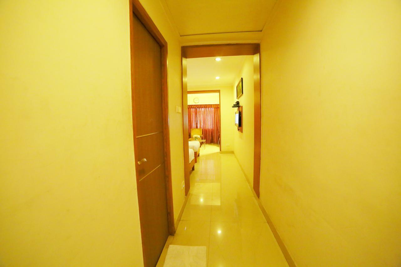 Collection O 48362 Sri Ram International Hotel 3*