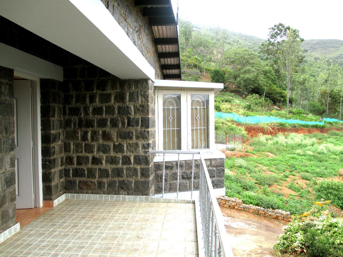 Relaxing 2 B/r Estate House, Deenaty, Tamil Nadu Guest house *
