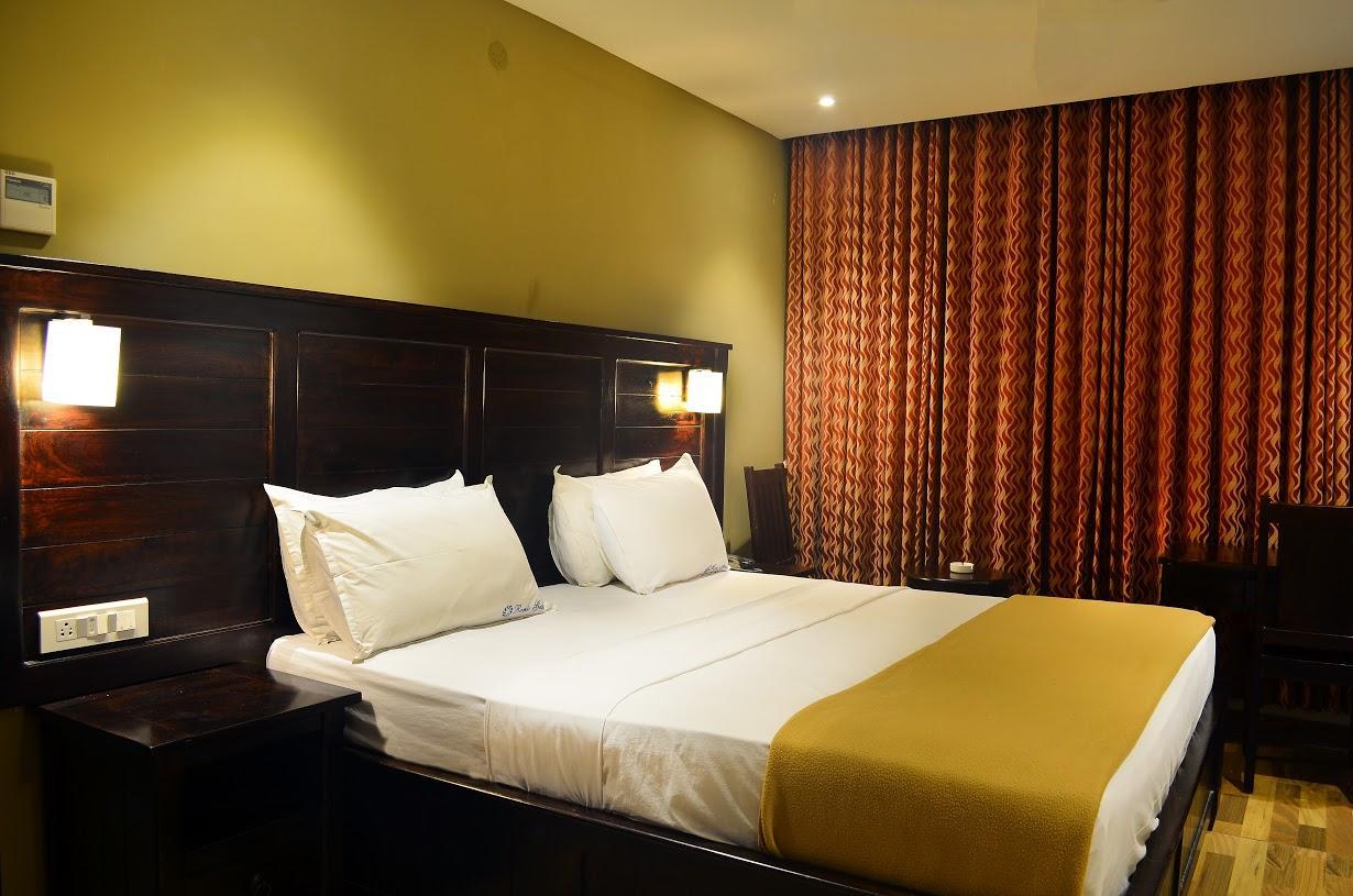 Hotel Ranis Grand