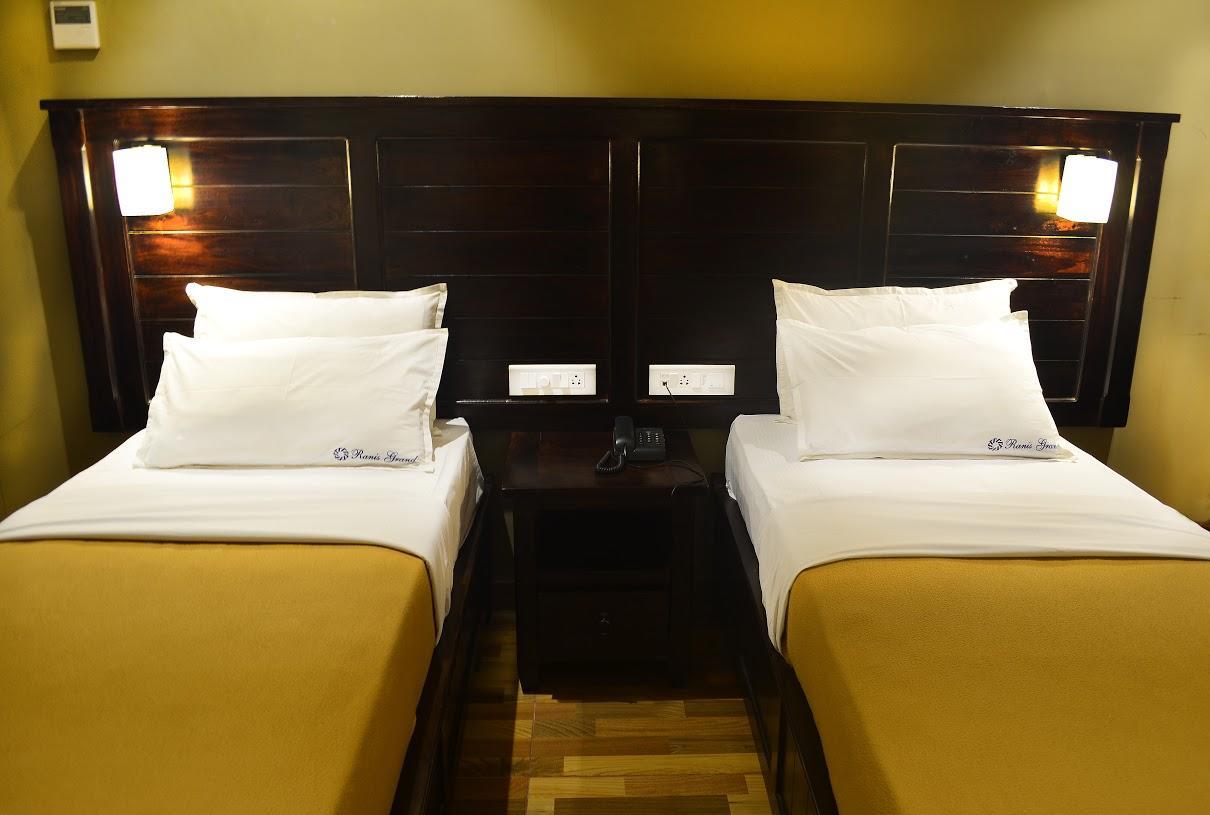 Hotel Ranis Grand 3*