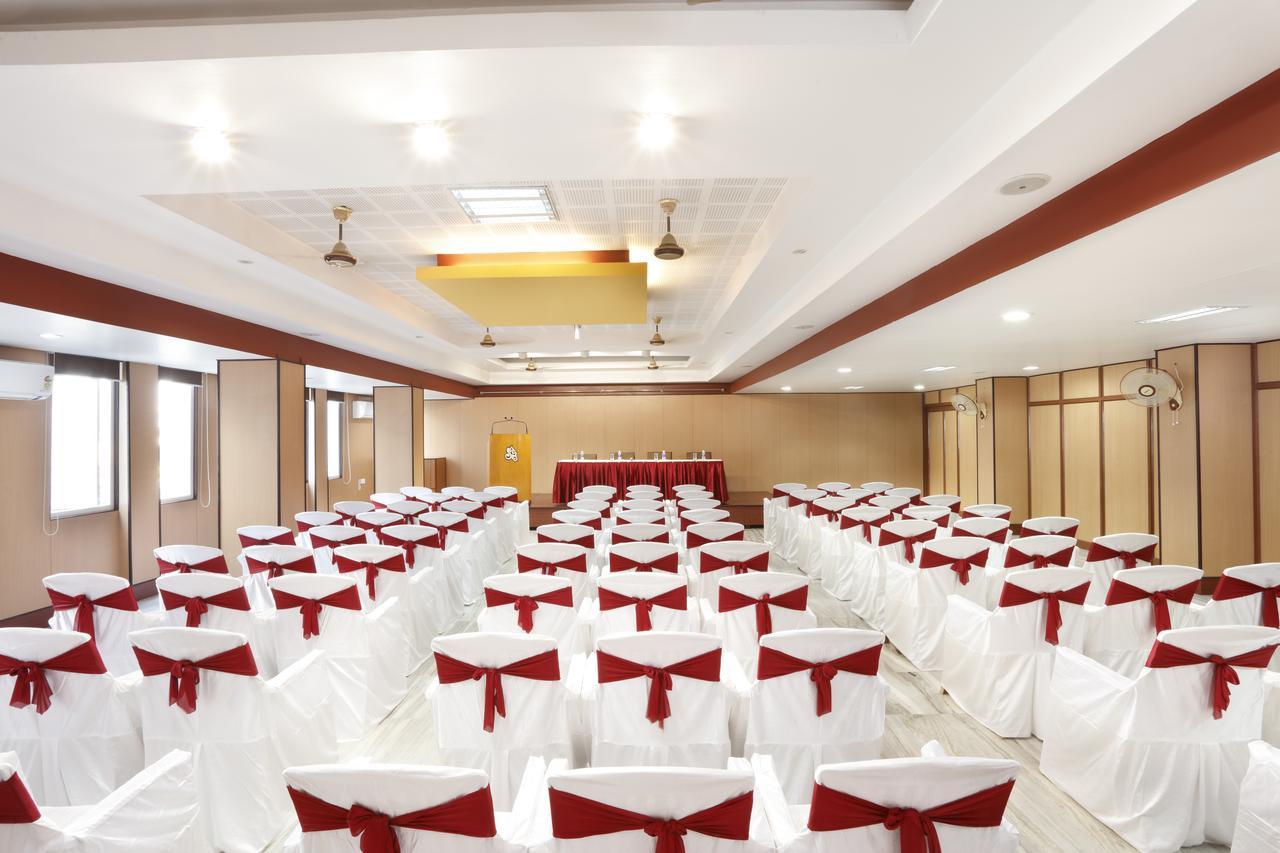 Hotel Sri Aarvee Coimbatore