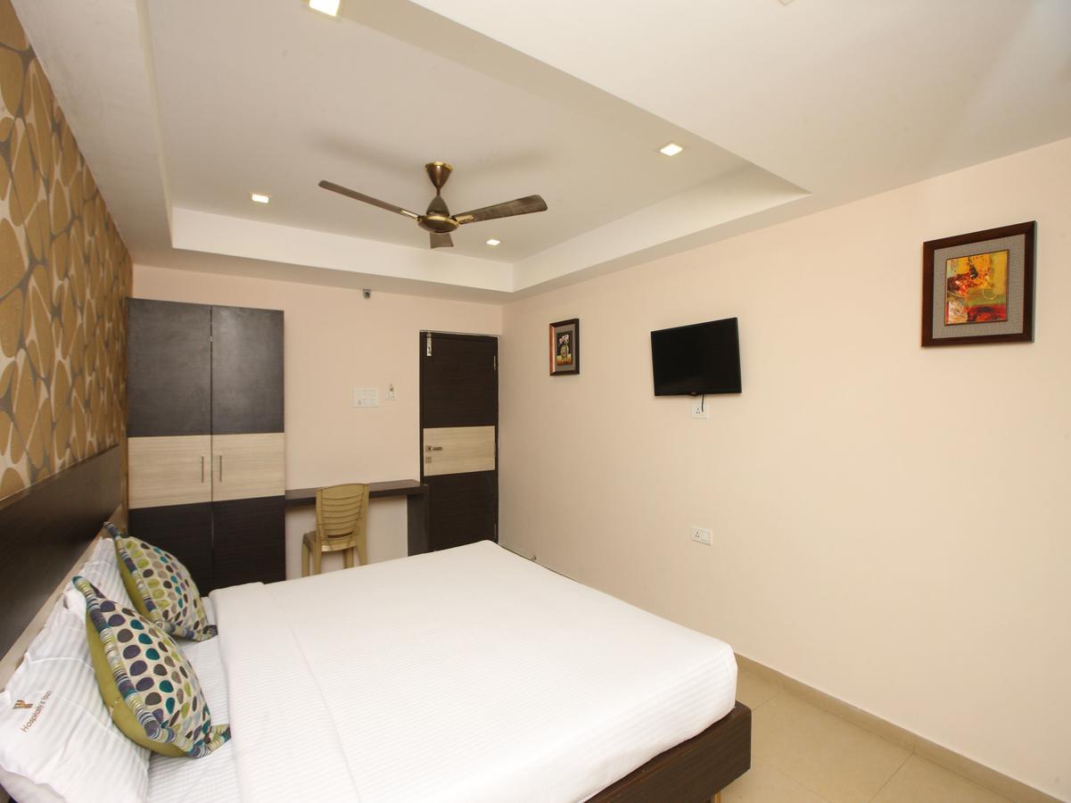 Oyo 9659 Hotel Rr Grand