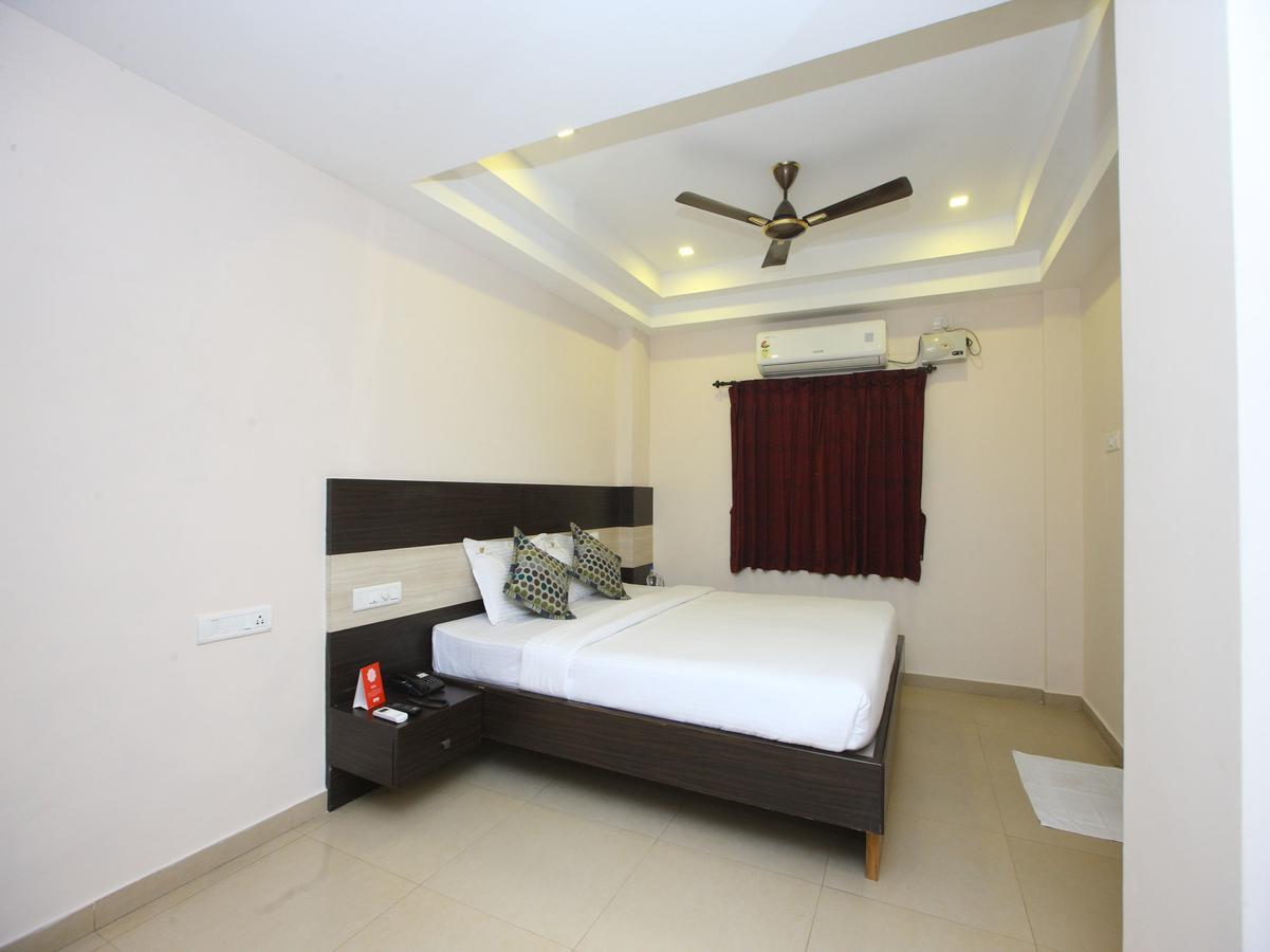 Oyo 9659 Hotel Rr Grand Hotel 2*