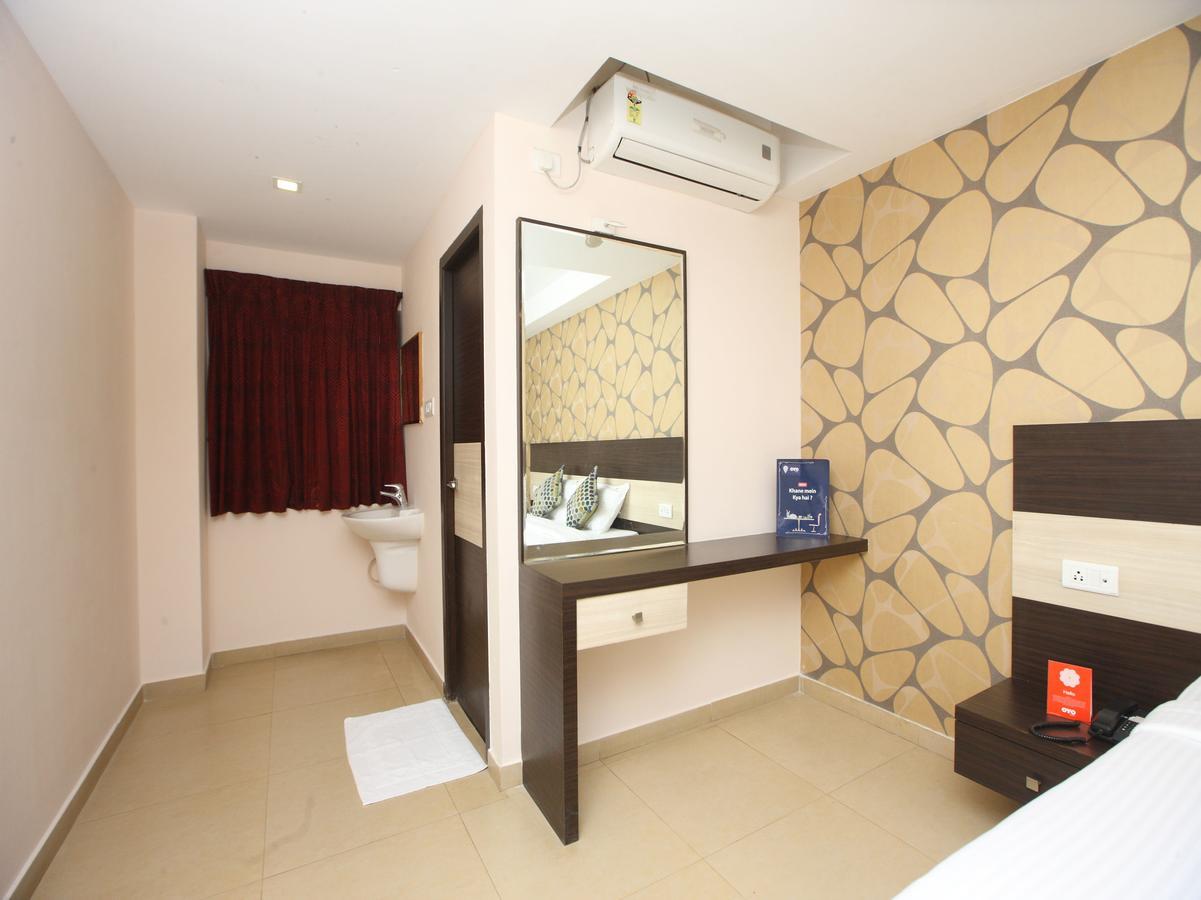 Hotel Oyo 9659 Hotel Rr Grand Coimbatore