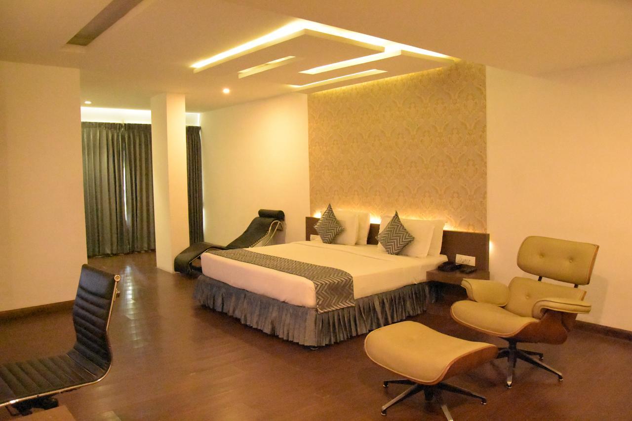 Poppys Tower Hotel Coimbatore