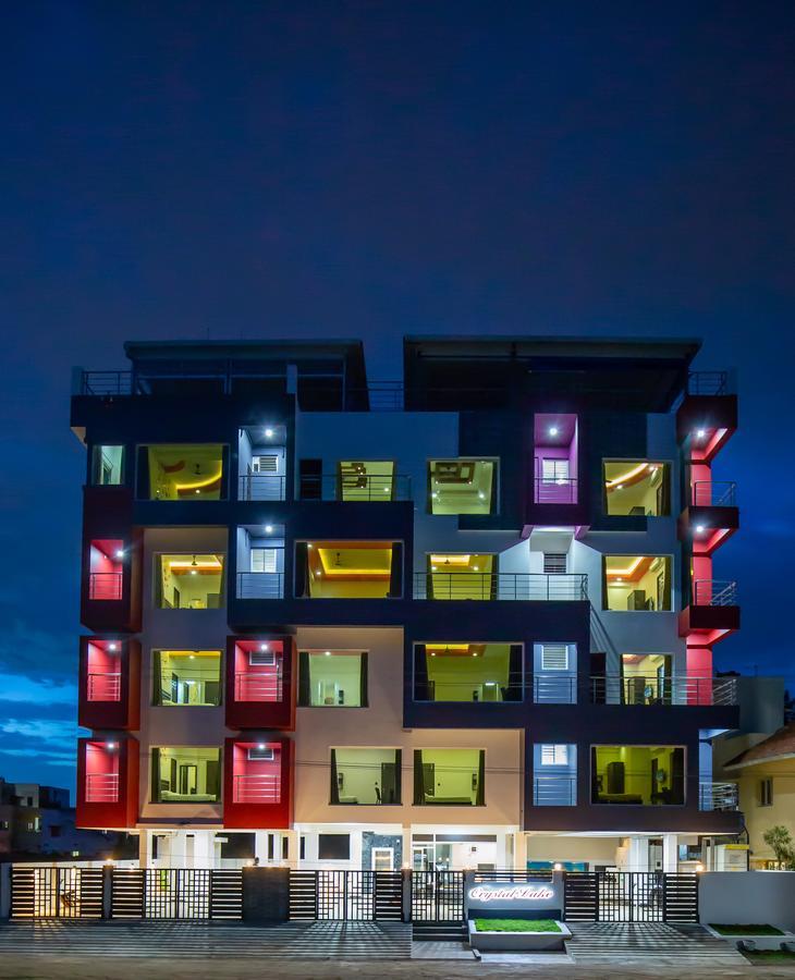 Crystal Lake Suites Aparthotel *