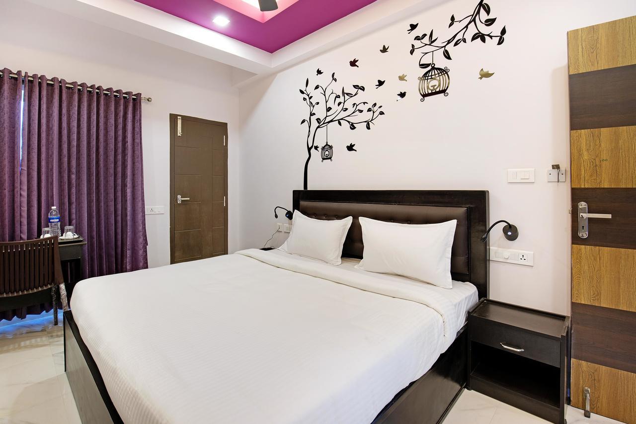 Crystal Lake Suites