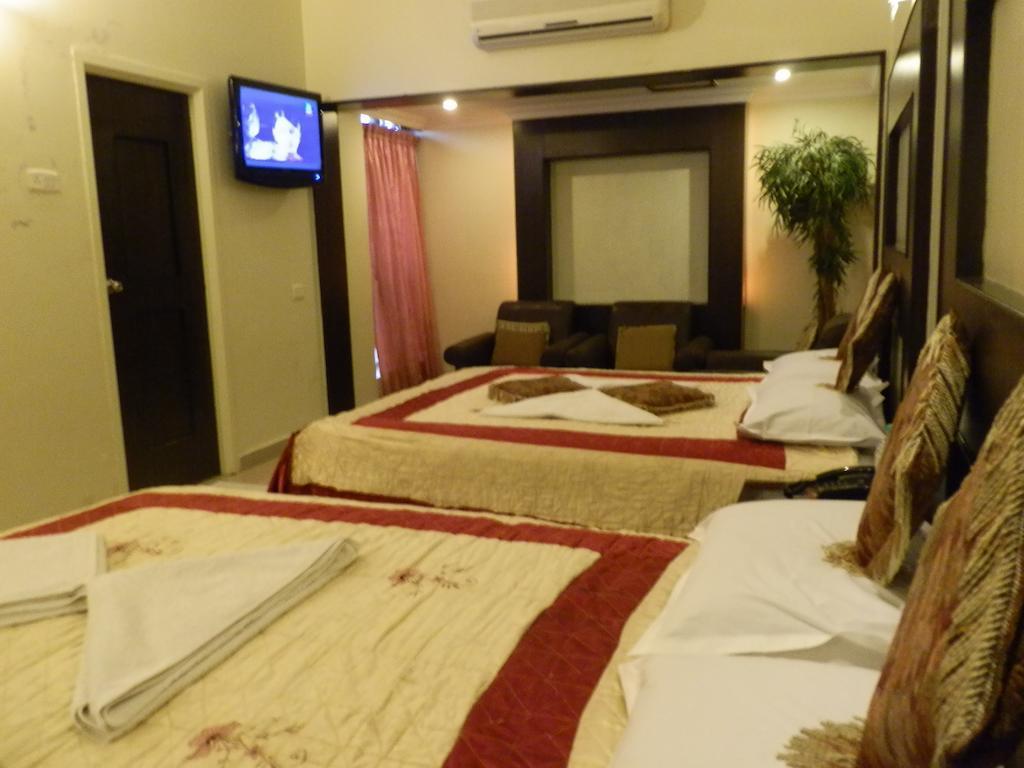 Hotel Sree Murugan 2*